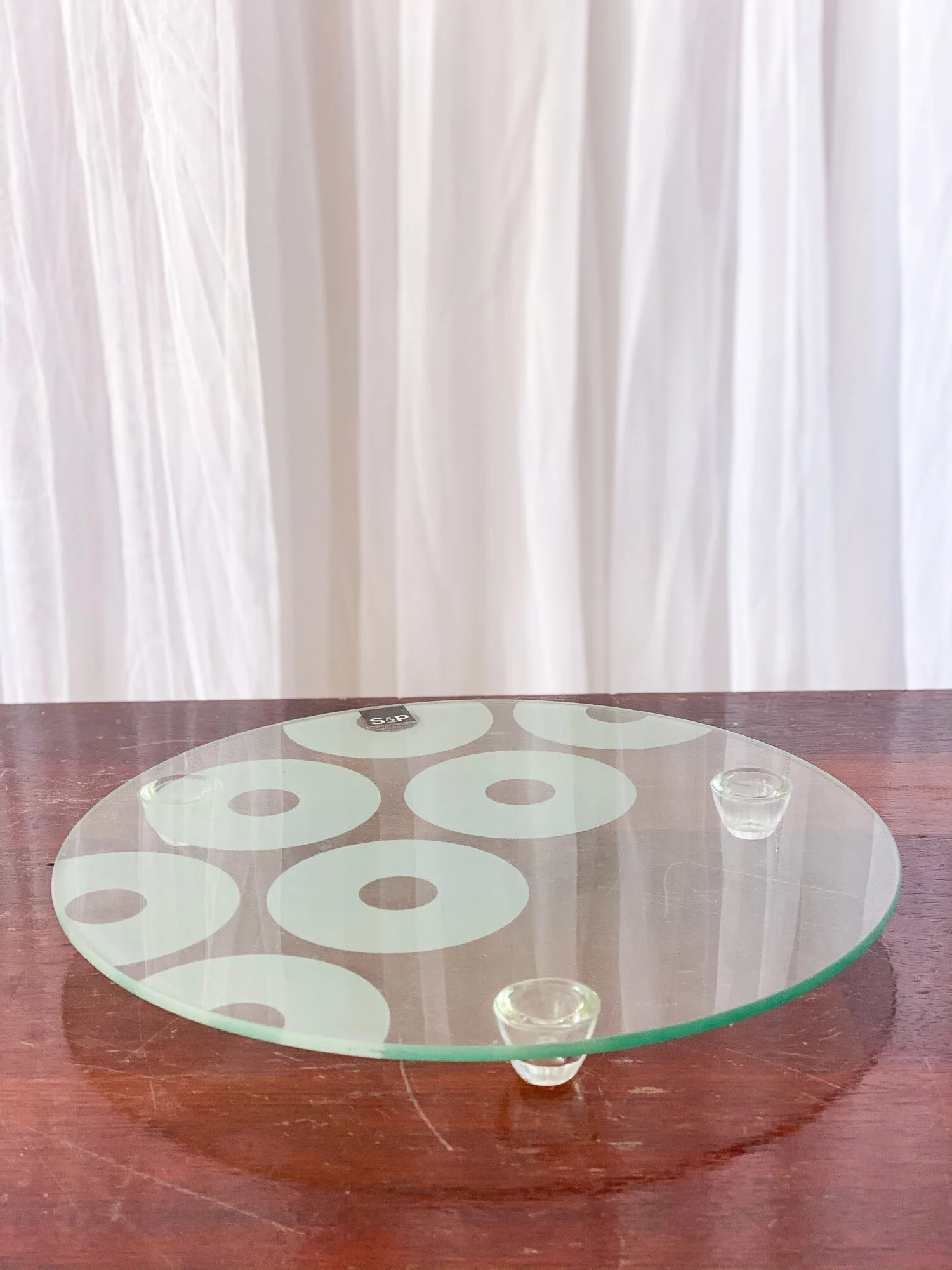 Low glass cake stand circle pattern.jpg