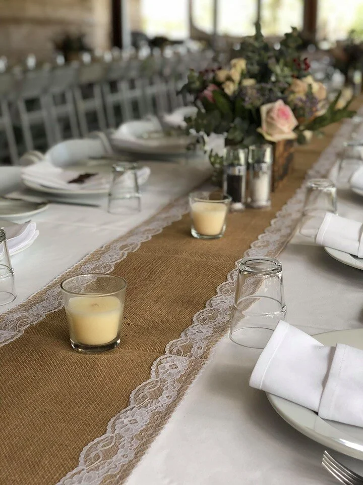 Hessian Lace Runner