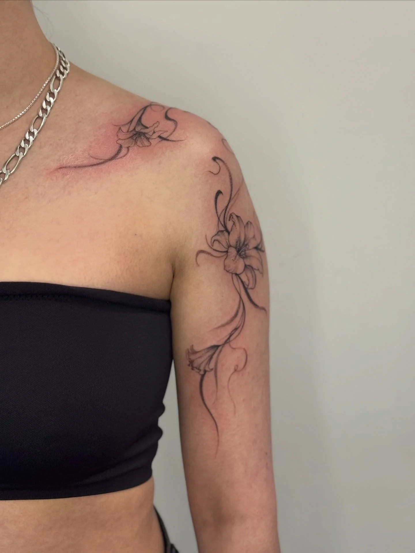 Some fresh florals and a healed moon ♡