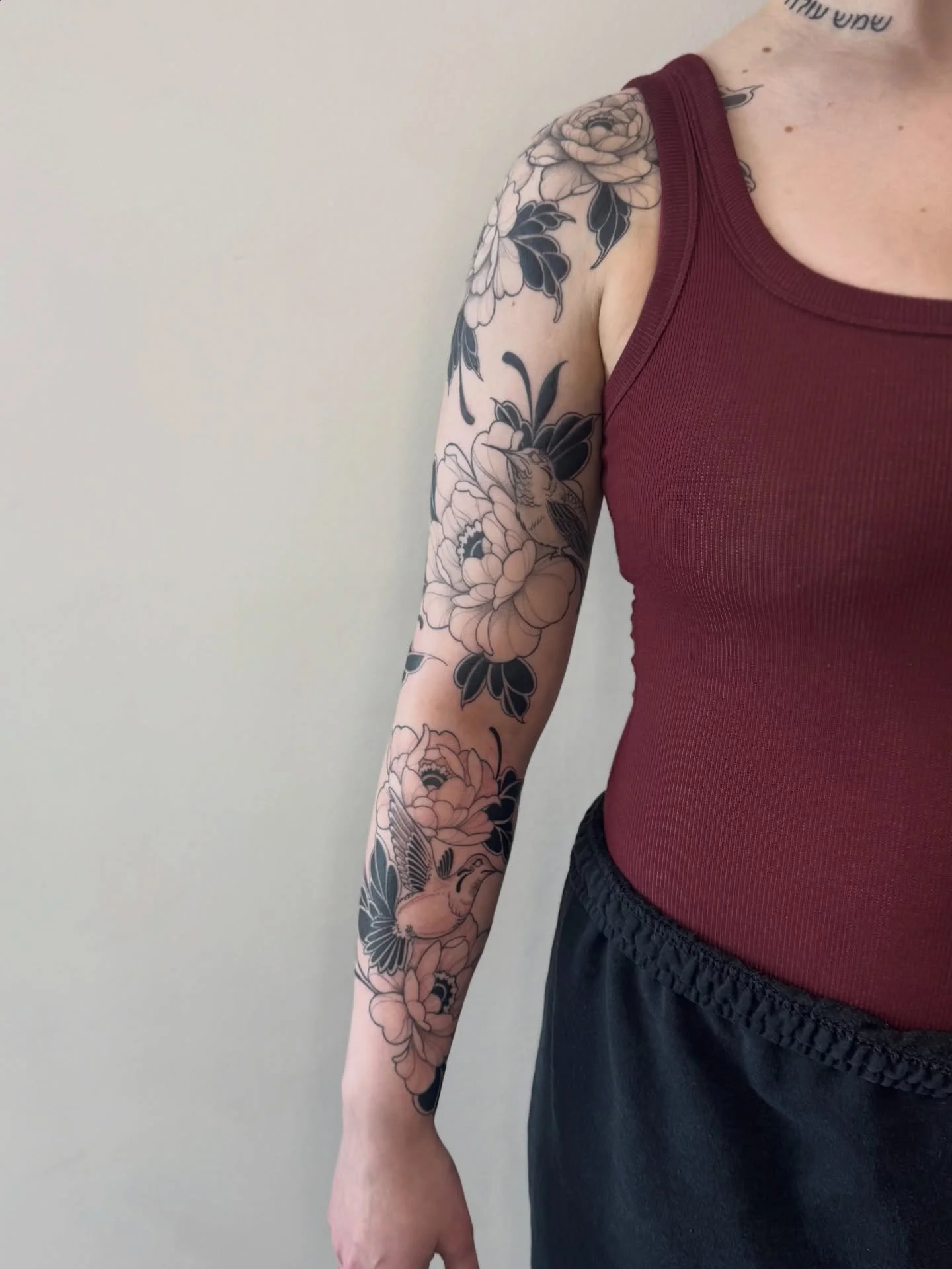 Just have to fill in that last little gap but we&rsquo;re almost done with Melyssa&rsquo;s sleeve ♡ 

✤  I&rsquo;m located in downtown Las Vegas at @18btattoo and my books are open! &bull;‿&bull; 

♡  Using the best - @creamtattoosupply  #lasvegastat