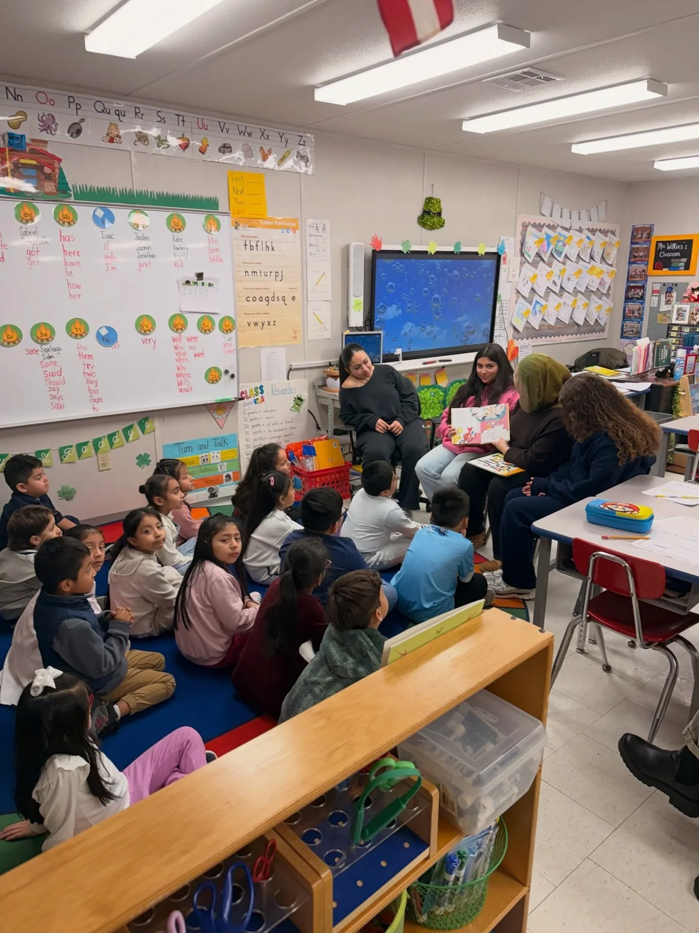 There's nothing better than sharing the power of a good book! Our Wonder Girls participated in Read Across America at Cliffside Park School #3 this past week. Thank you so much to Cliffside Park School #3 for having us and allowing us to participate!