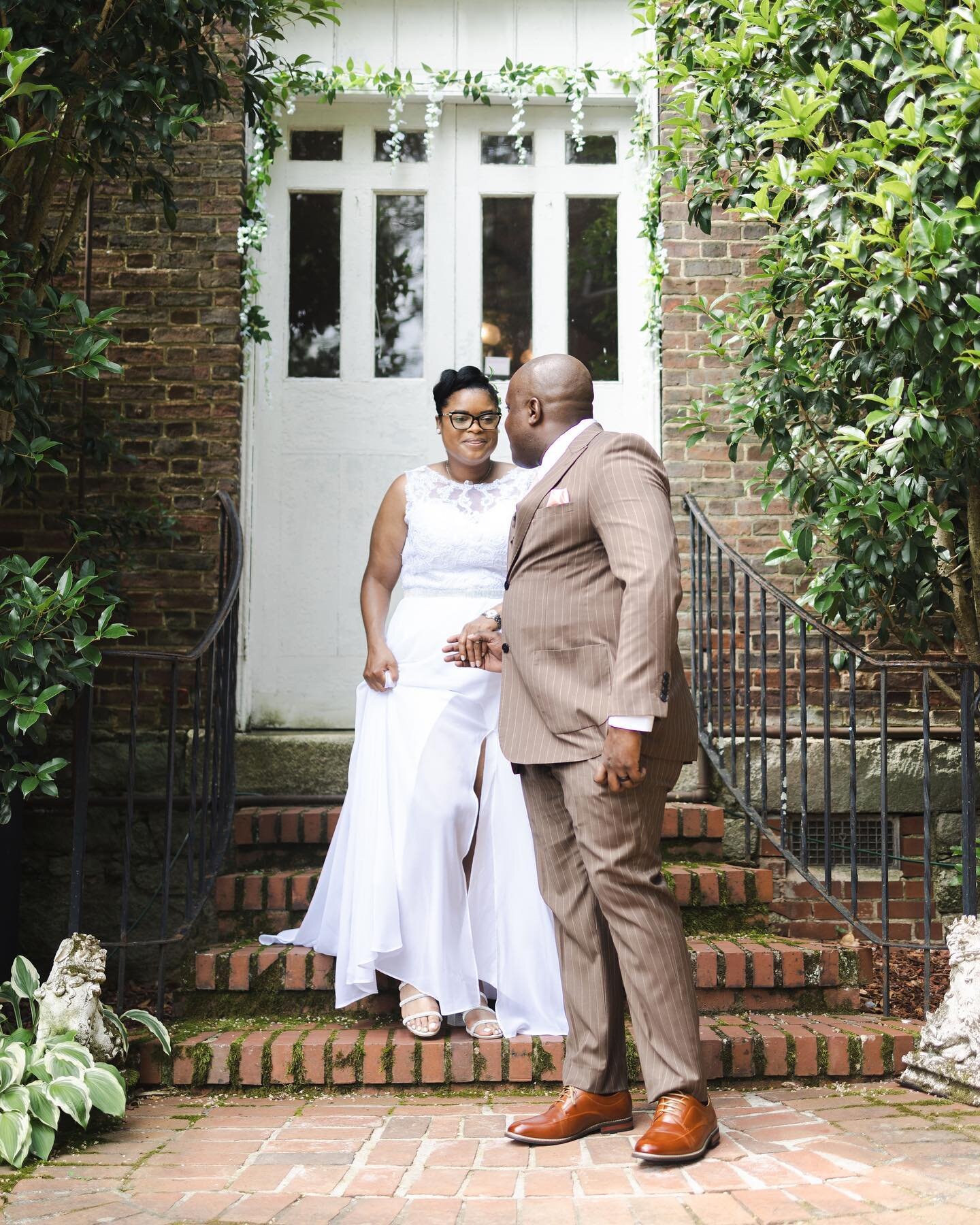 Shannon &amp; Shannon&rsquo;s love story 💍 
.
.
.
.
#coupleengagement #charlestonweddingphotographer #charlotteweddingphotographer #columbiaweddingphotographer #ncweddings #scweddings #bridal #weddingseason #704photographer #803photographer #loveisl