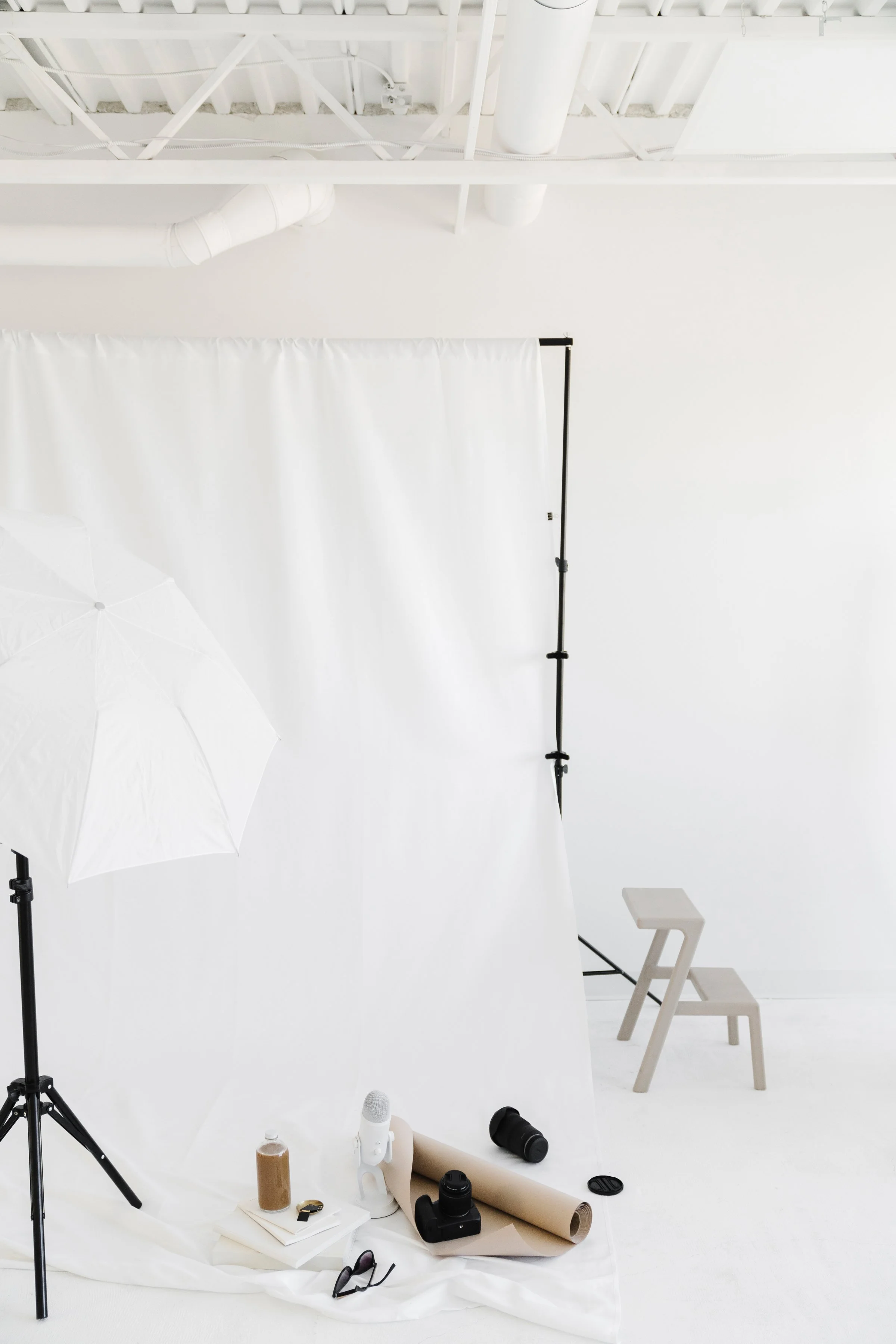 photography_studio_hello_light