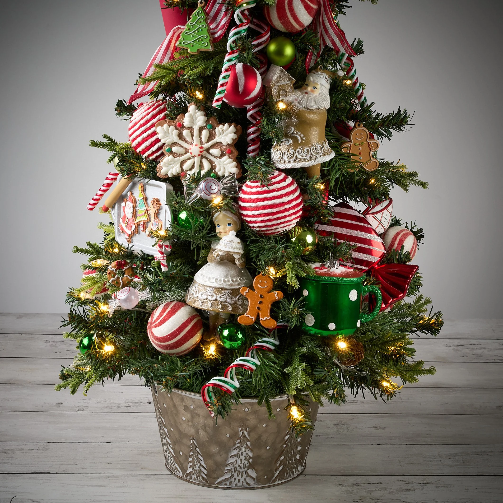 Tall gingerbread0264.jpg