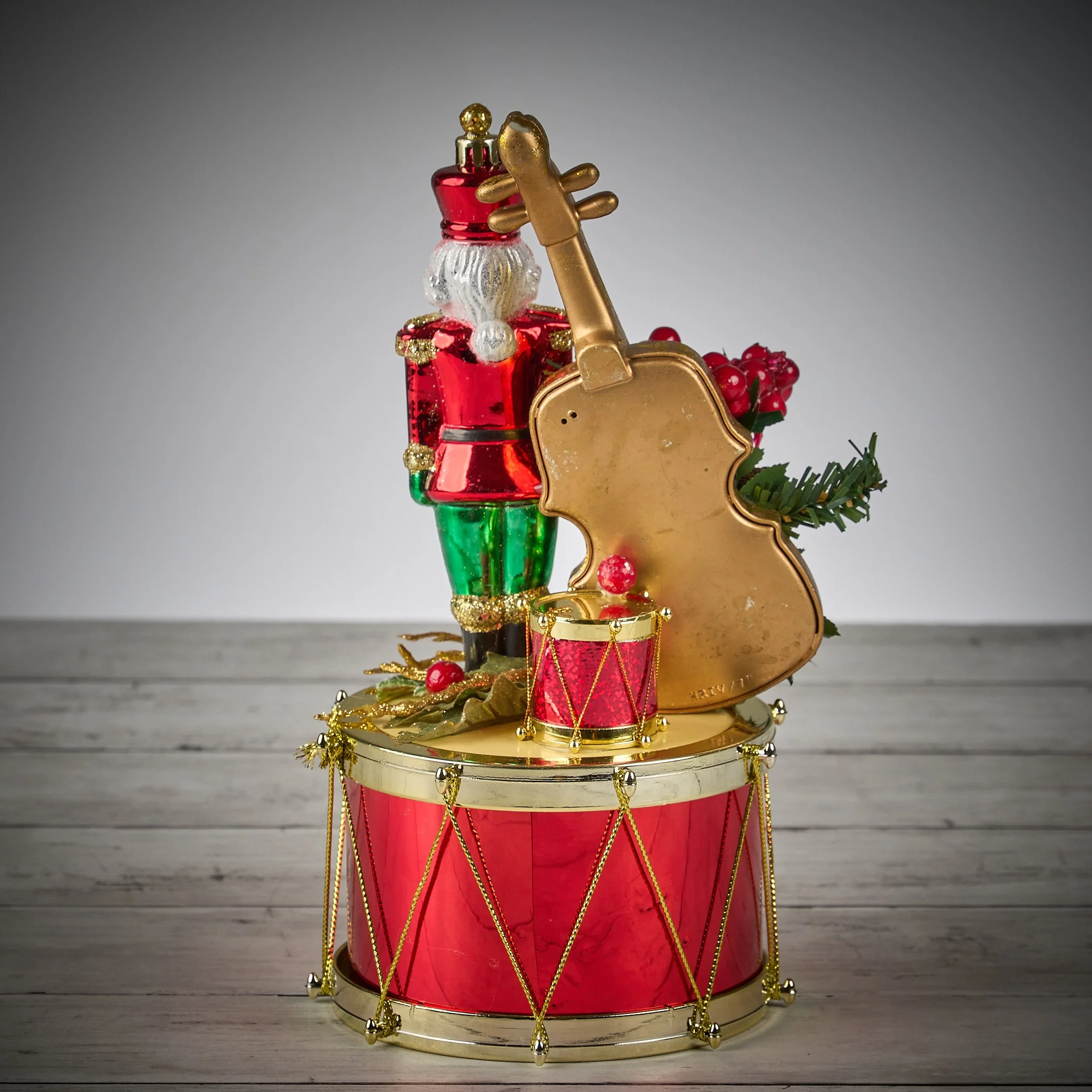 nutcracker on drum2116.jpg