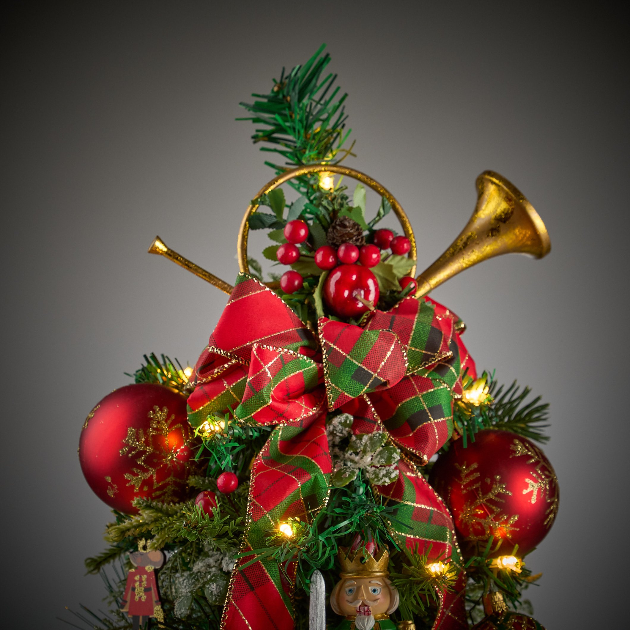lg green nutcracker0016.jpg