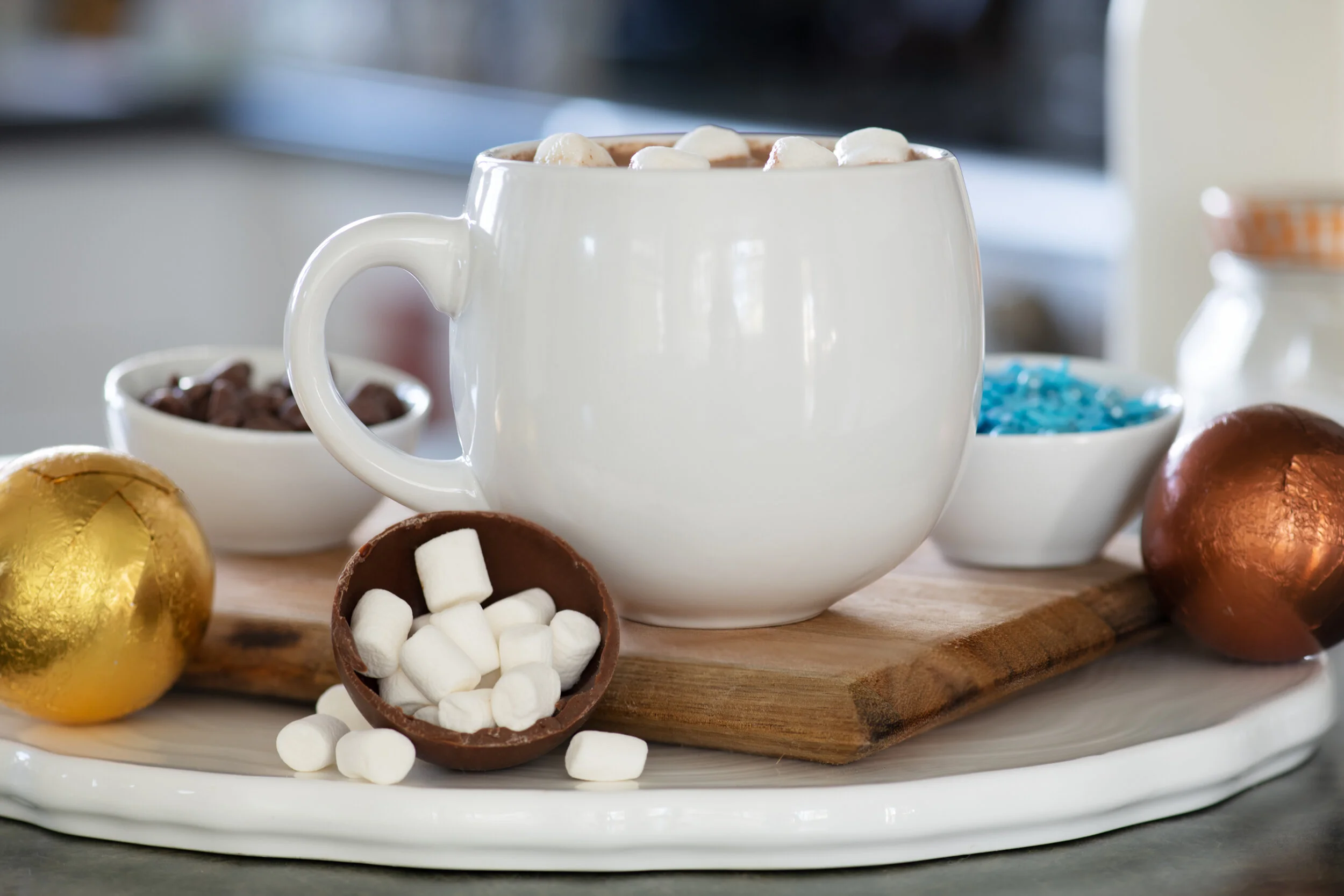 53690 - Cocoa Bomb Lifestyle 6.jpeg