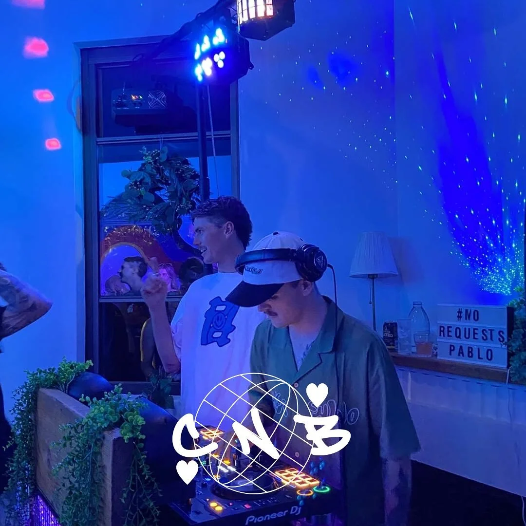 What&rsquo;s on at The Rebel this week ⚡️

🍔 Thursday night- $20 burgers 
👻 Friday night- Halloween house party from 10pm-1:30am with @cnbsounds 
🍹Saturday night- buy a cocktail jug &amp; get a $5 side to go with it

#halloween #bar #cocktails #bu