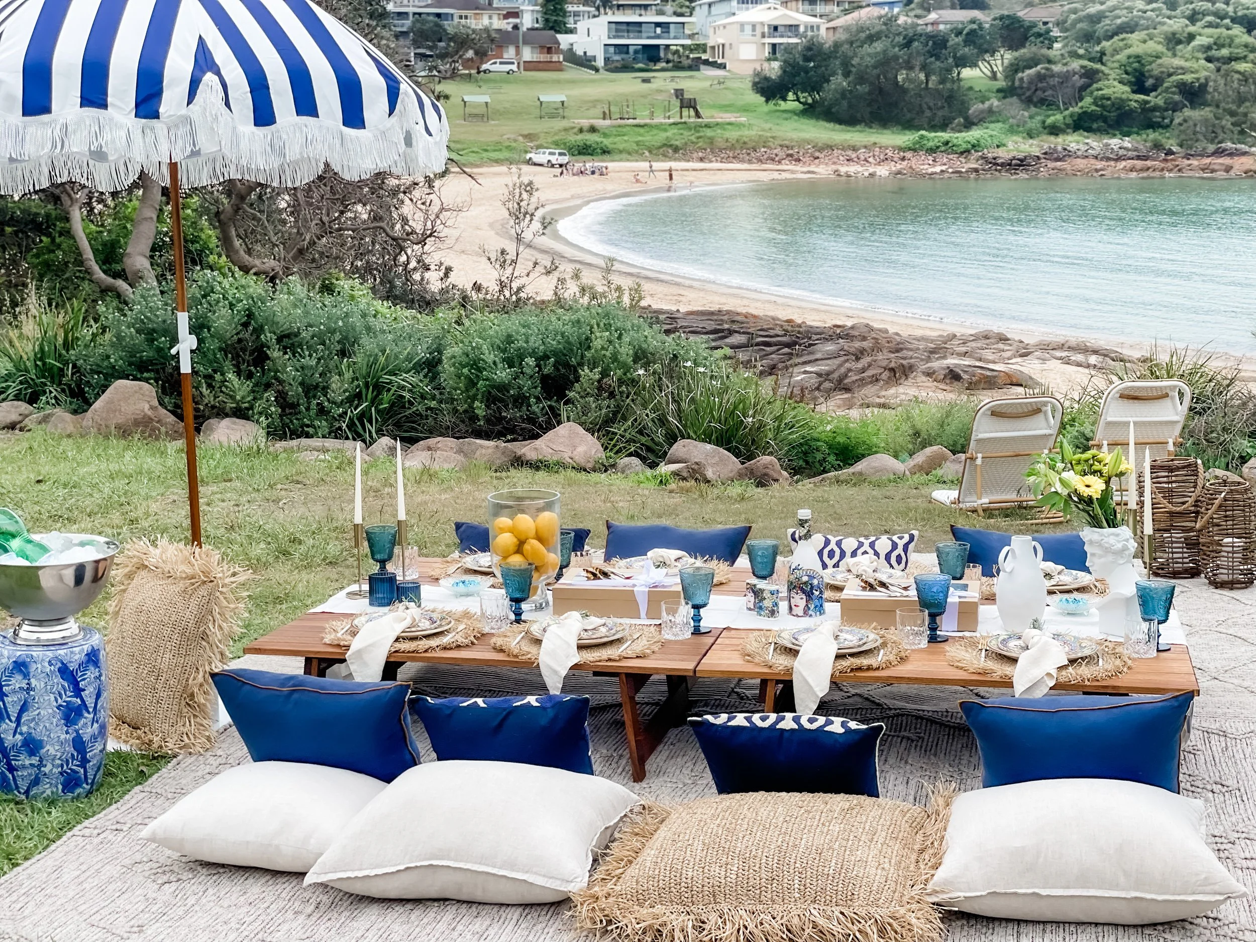 PICNICS Luxury picnics in Lake Macquarie, the Hunter Valley, and