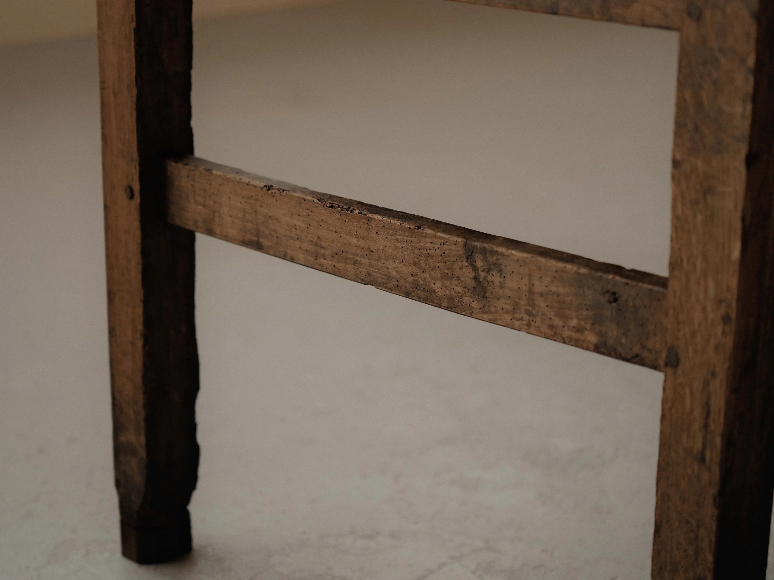 20251126T2-table-de-ferme-bois-massif-auvergne-1900-18.jpg