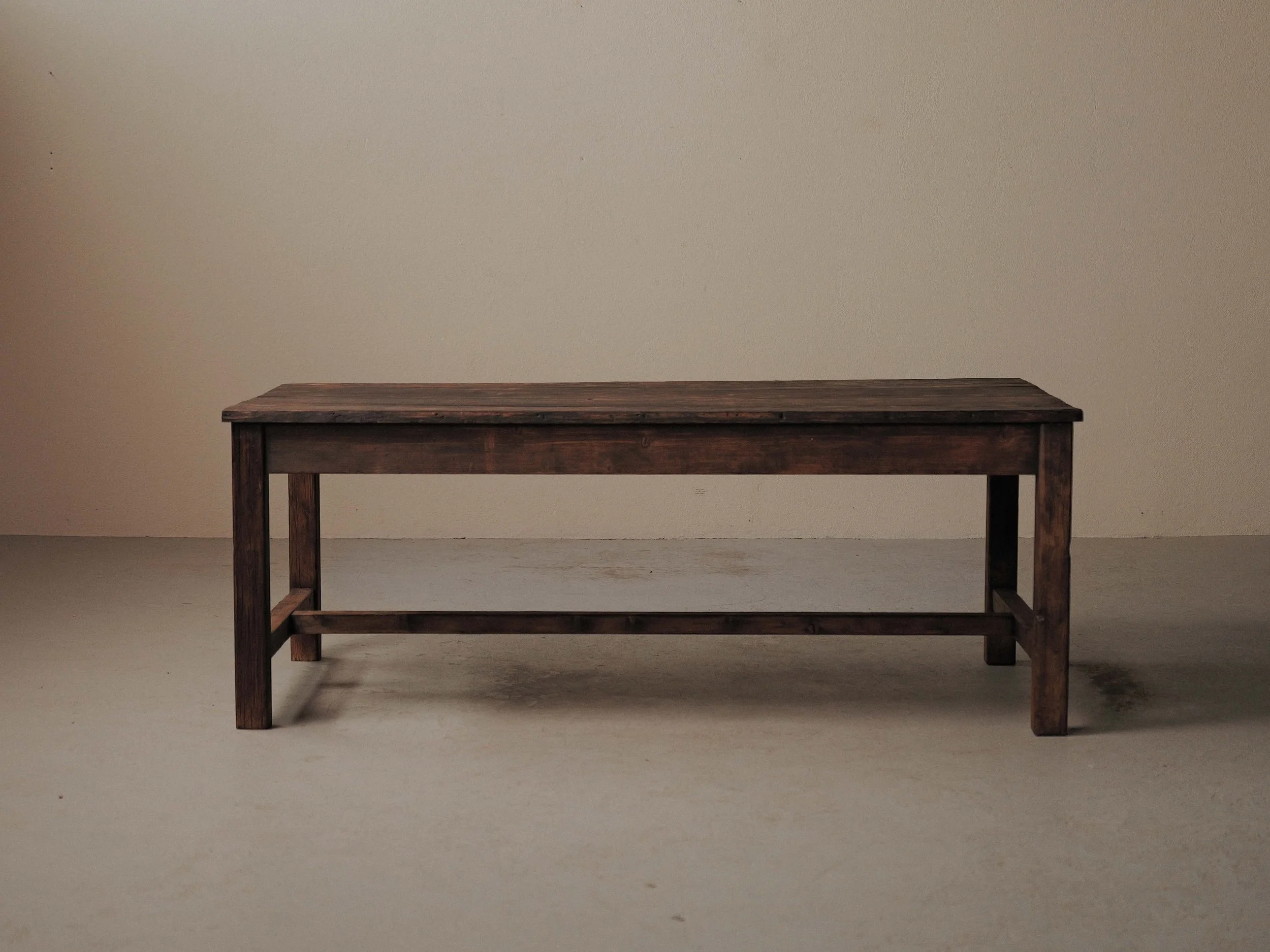 20260917T3-Table-de-ferme-en-pin-massif-travail-artisanal-debut-XXeme-siecle-2.jpg