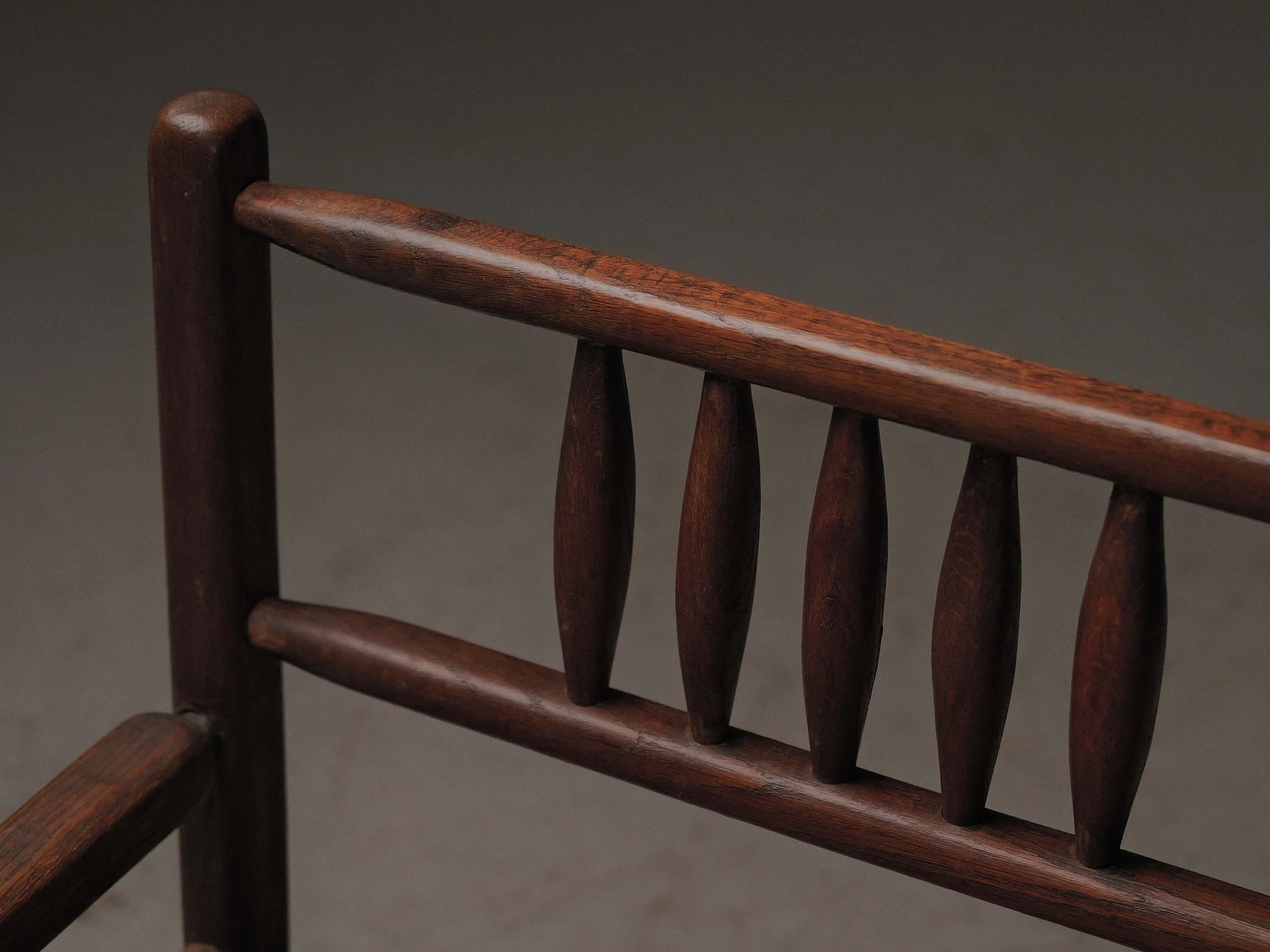 20260421A2-Fauteuil-bois-massif-paille-Vers-1950-5.jpg