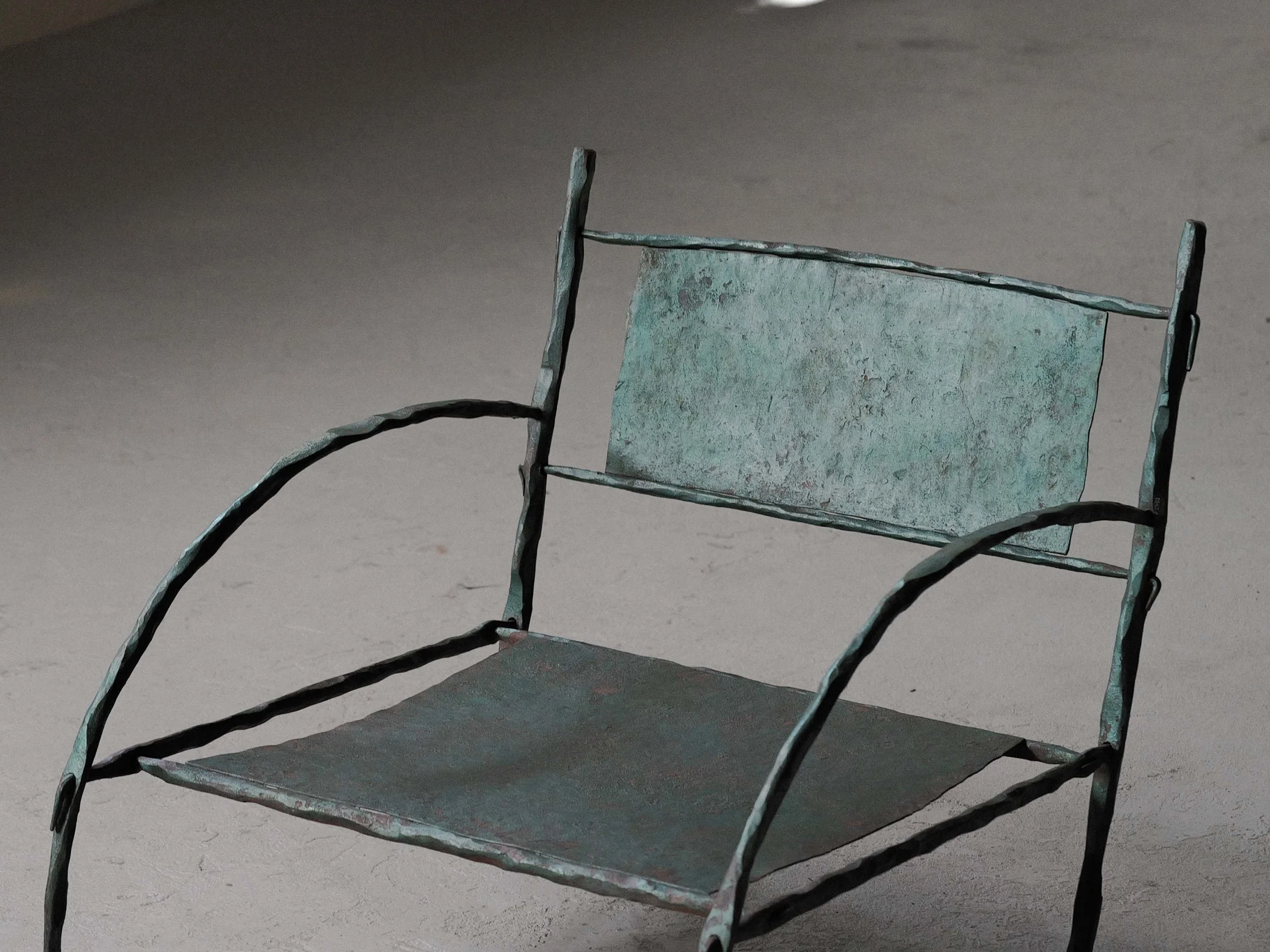 20260612A-fauteuil-en-fer-forge-travail-artisanal-Vers-1960-1970-2.jpg