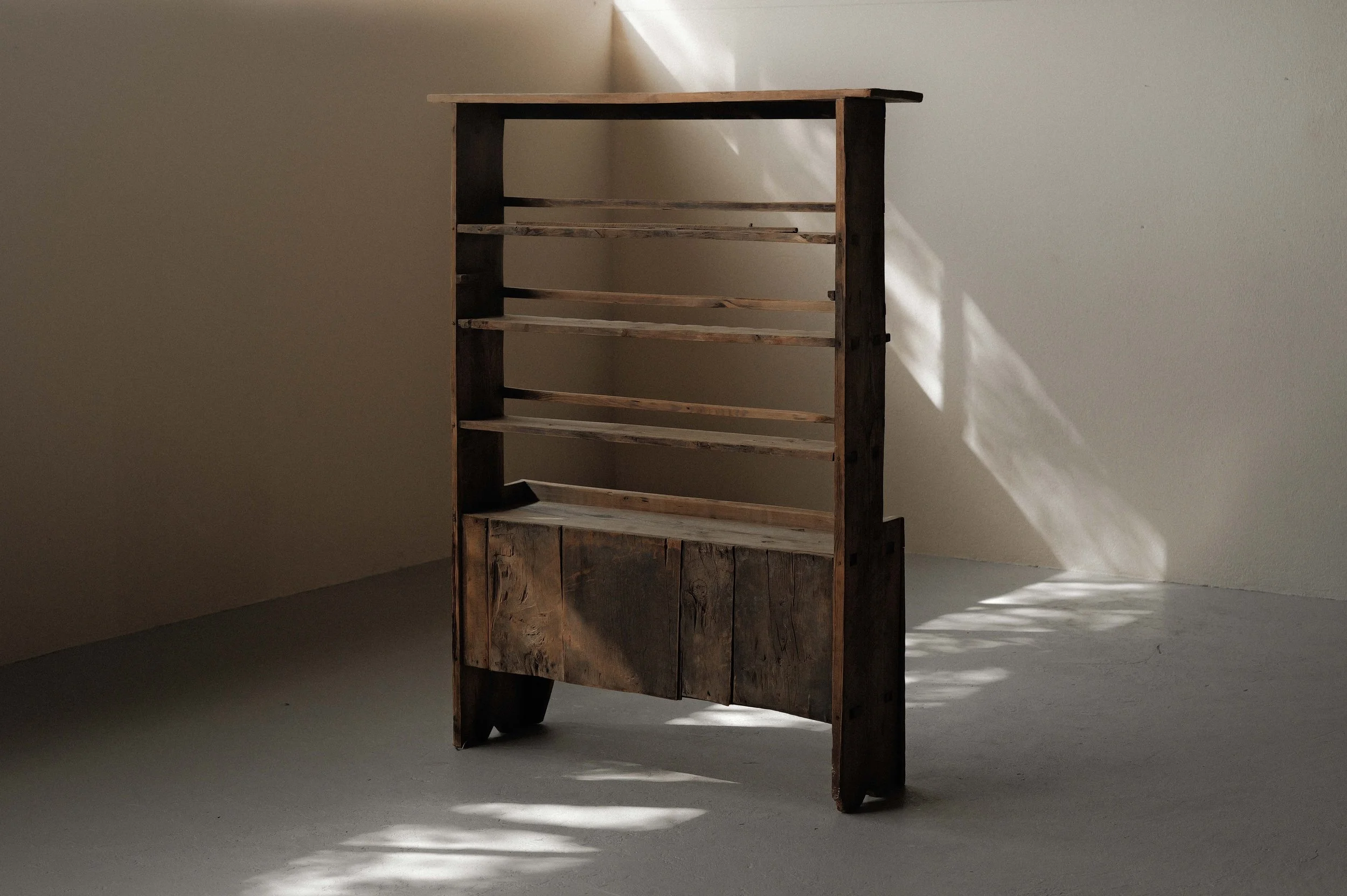 20250909M2-meuble-dressoir-art-populaire-pyrenees-19eme-siecle-18.jpg
