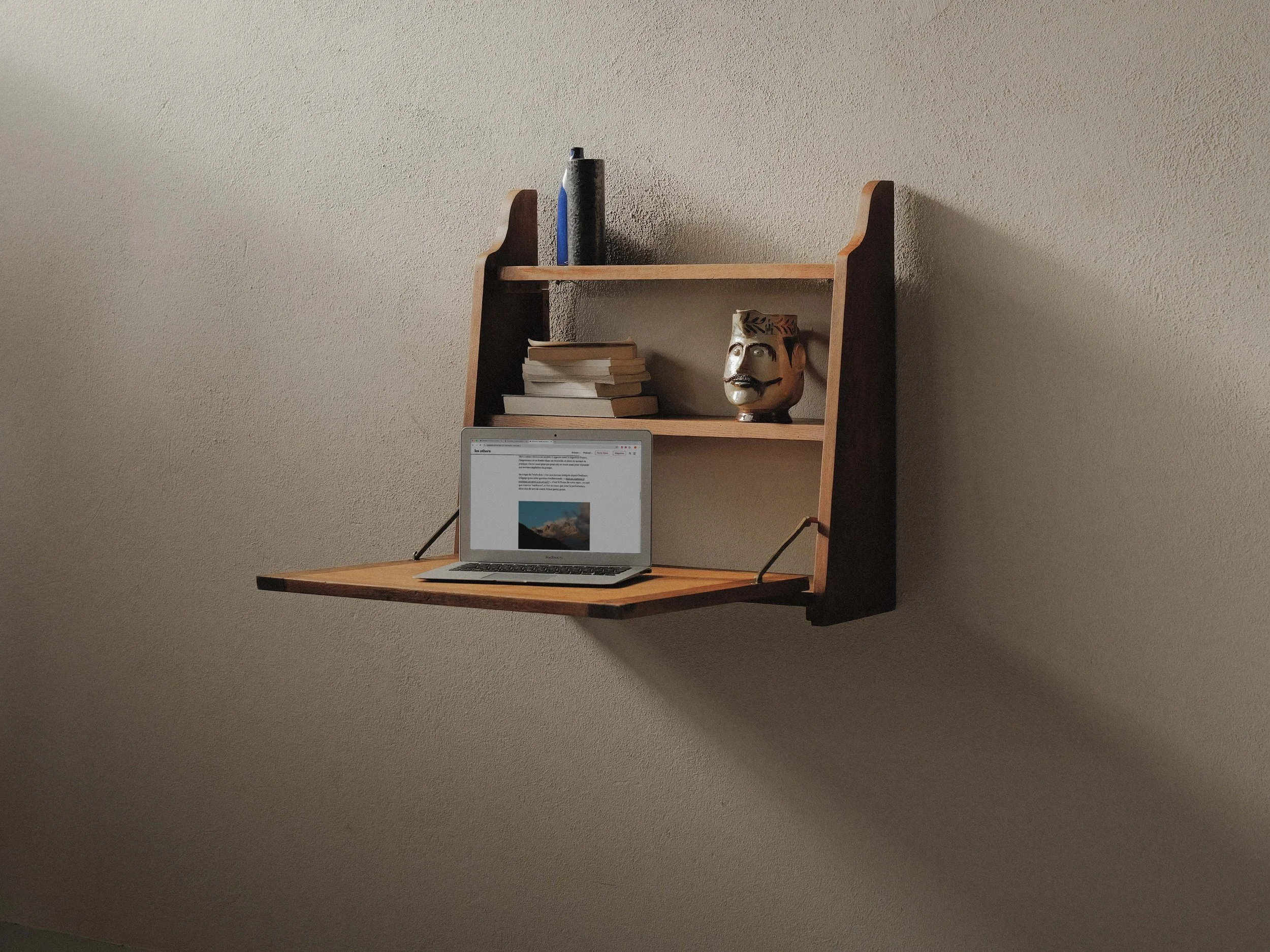 🔴 Secrétaire mural en chêne massif – France, vers 1950