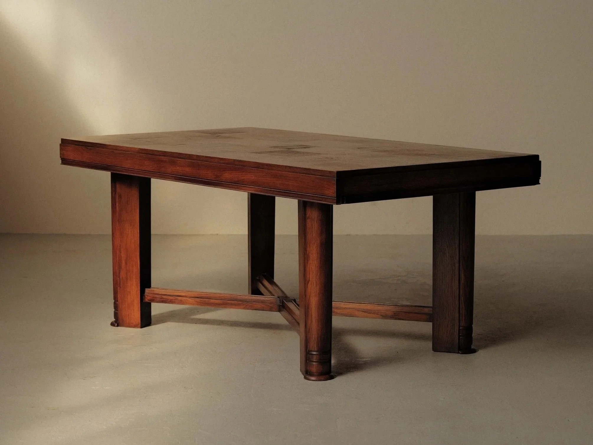 Table en chêne, travail français, vers 1940