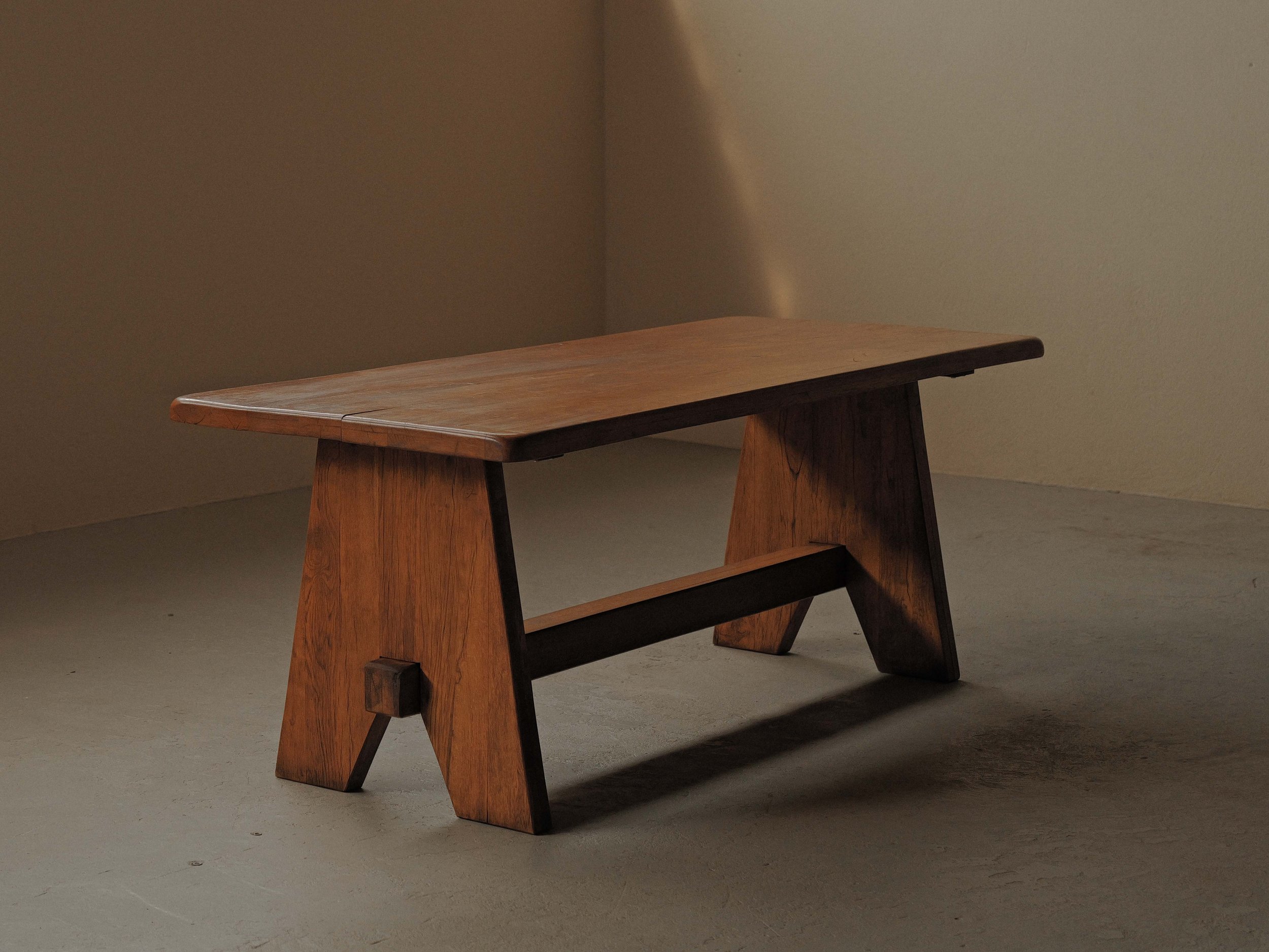 Table de repas en chêne, travail artisanal, vers 1980