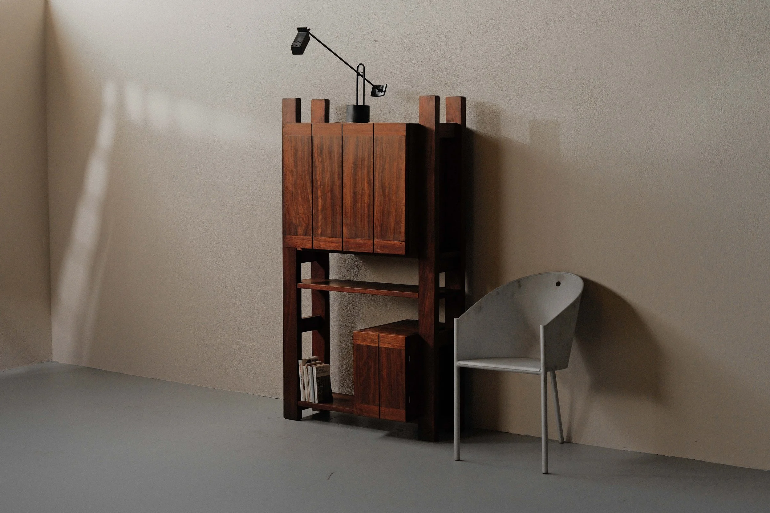 20250310M-secretaire-travail-d-architecte-bois-massif-circa-1980.jpg