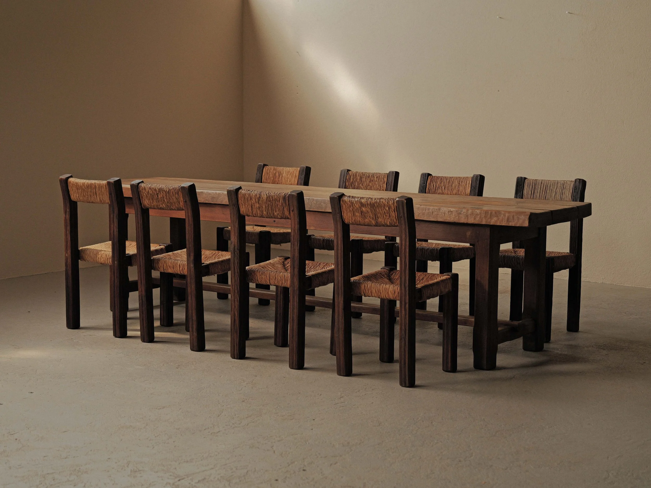 20260723T-Grande-table-artisanale-structure-en-chene-plateau-en-Orme-France-19.jpg