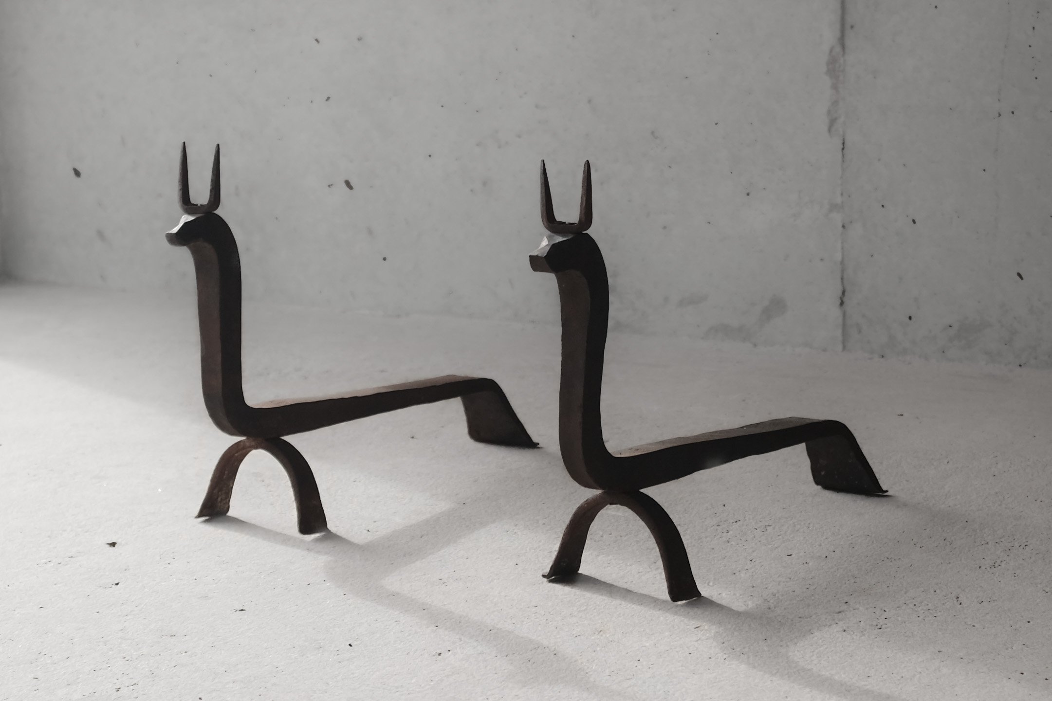 9-paire-de-chenets-brutalistes-1960.jpg