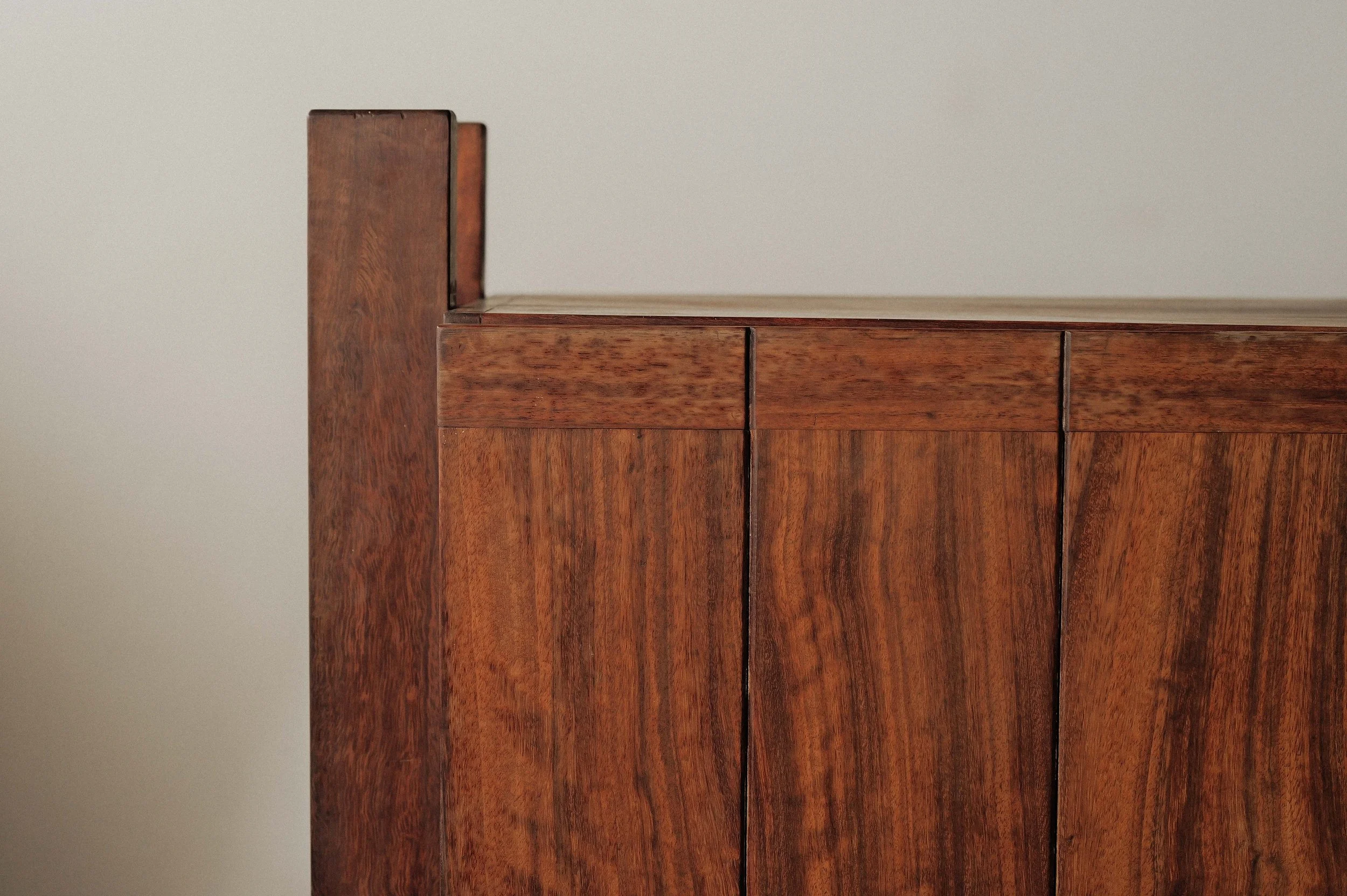 20250310M-secretaire-travail-d-architecte-bois-massif-circa-1980-21.jpg