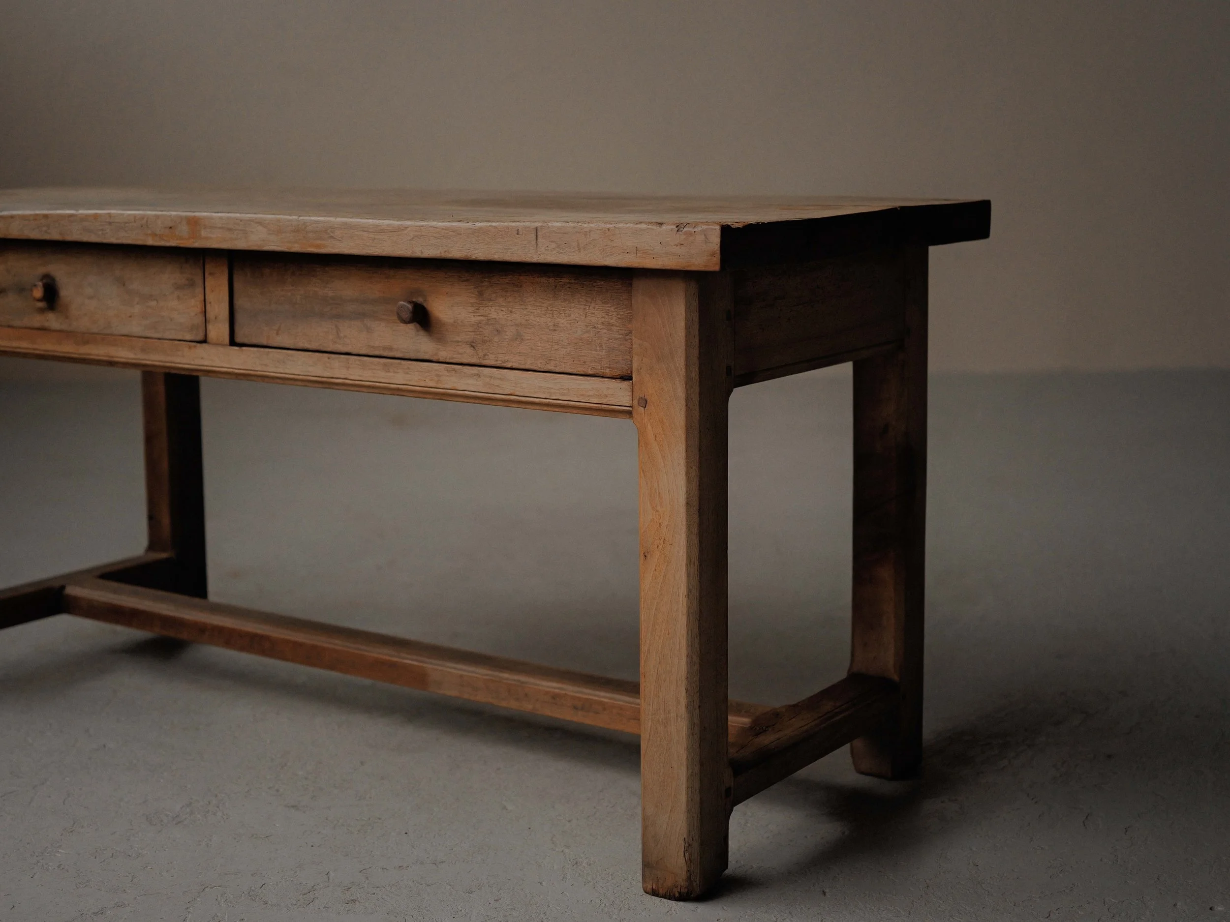 20260123T3-console-ancienne-table-de-travail-auvergne-1900-art-populaire-14.jpg