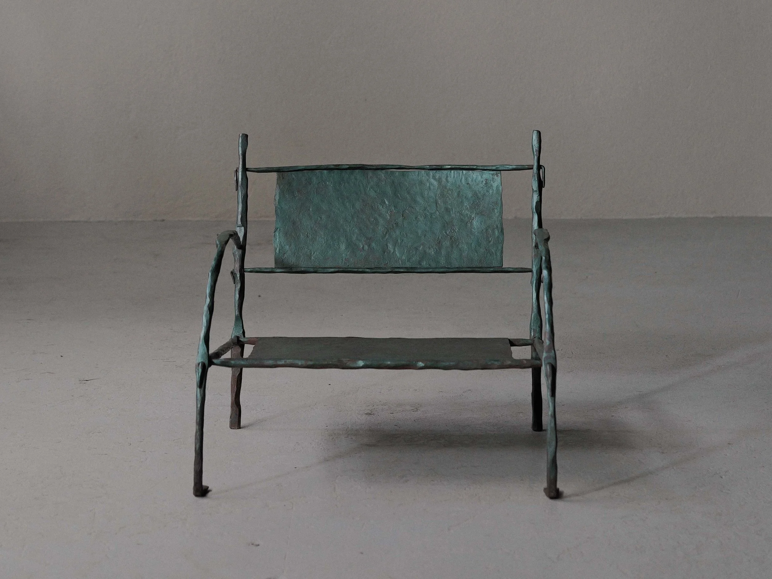 20260612A-fauteuil-en-fer-forge-travail-artisanal-Vers-1960-1970-3.jpg