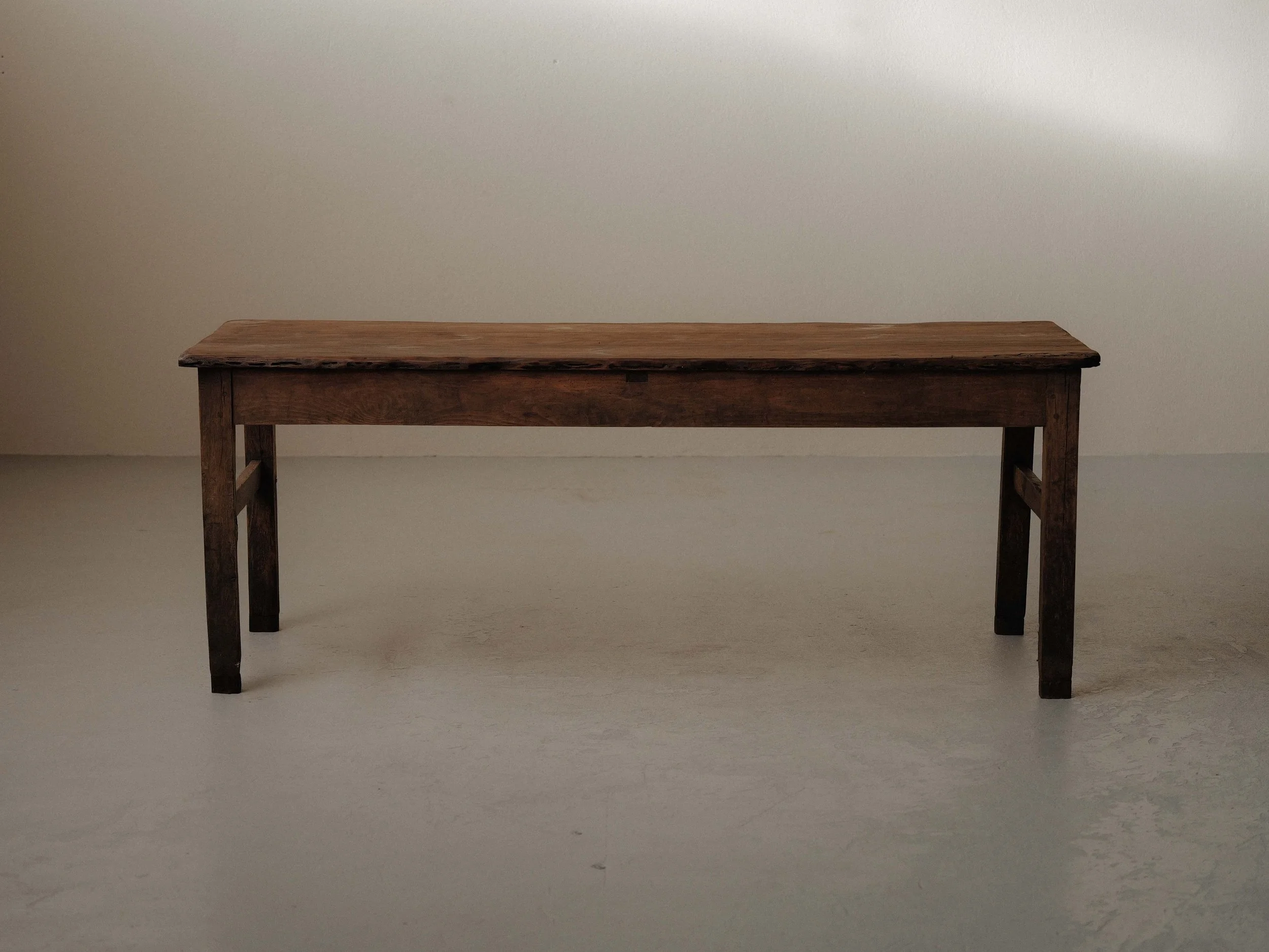20251126T2-table-de-ferme-bois-massif-auvergne-1900-3.jpg