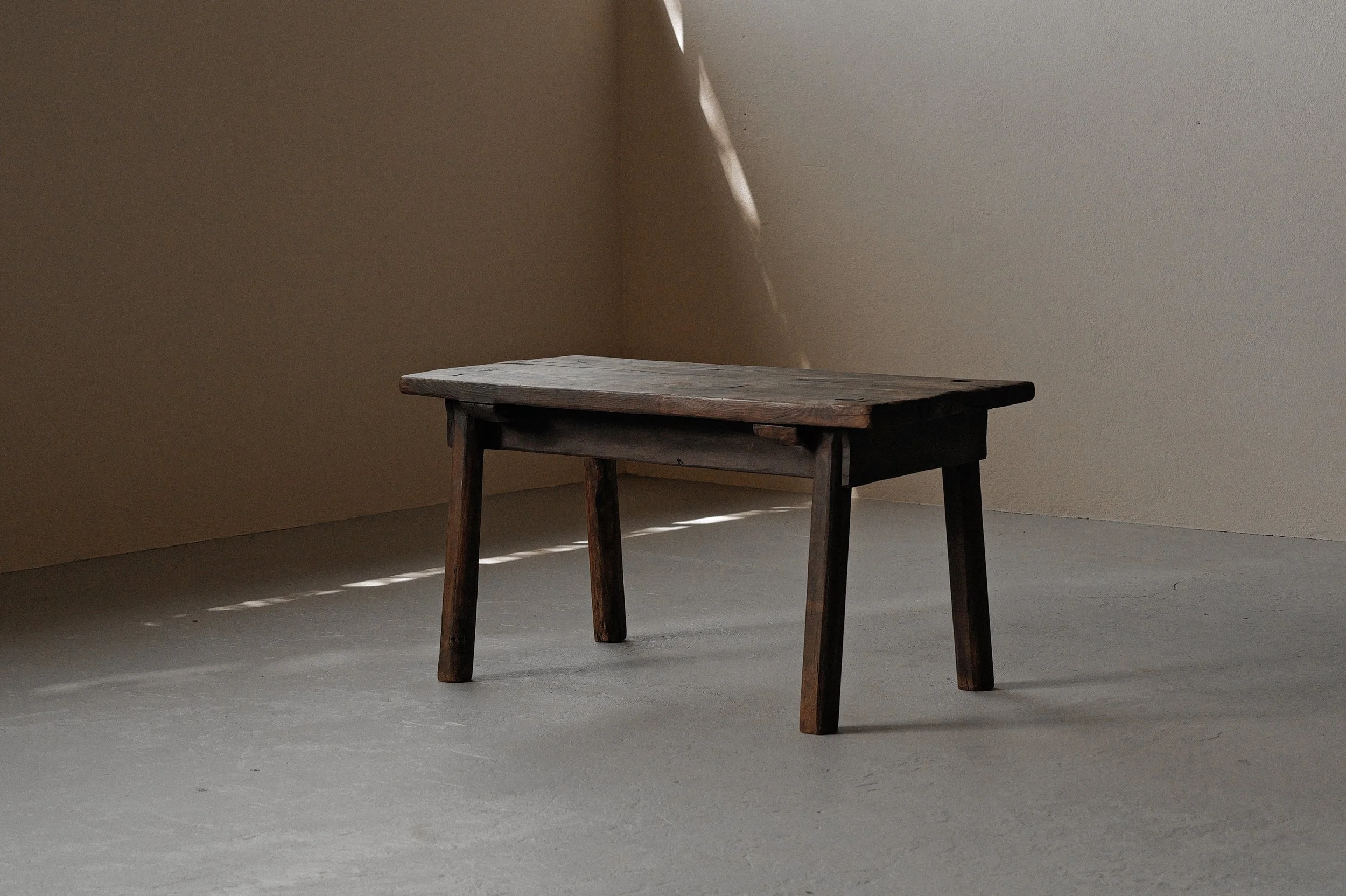 Table de ferme, France, circa 1950