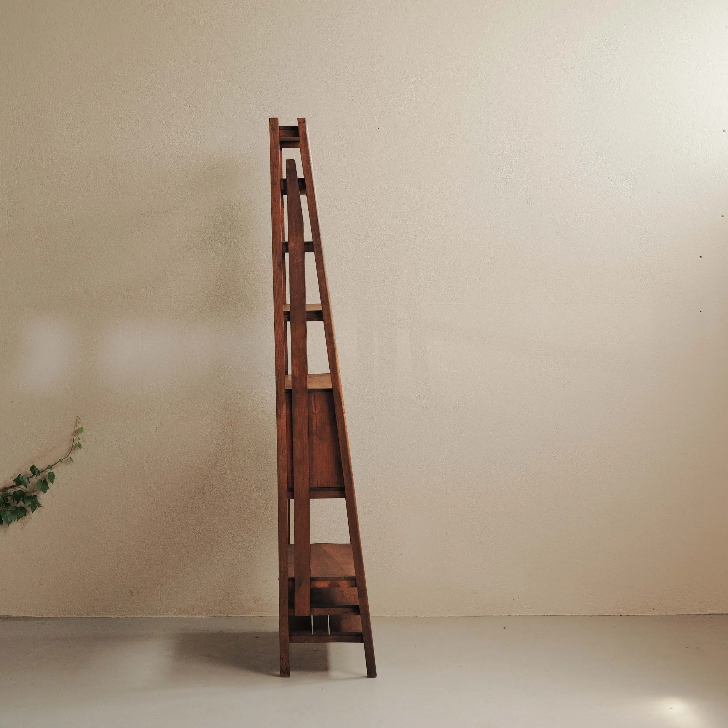 20260629M3-Meuble-artisanal-ou-d-architecte-etagere-secretaire-en-pin-et-chene-Vers-1960-14.jpg
