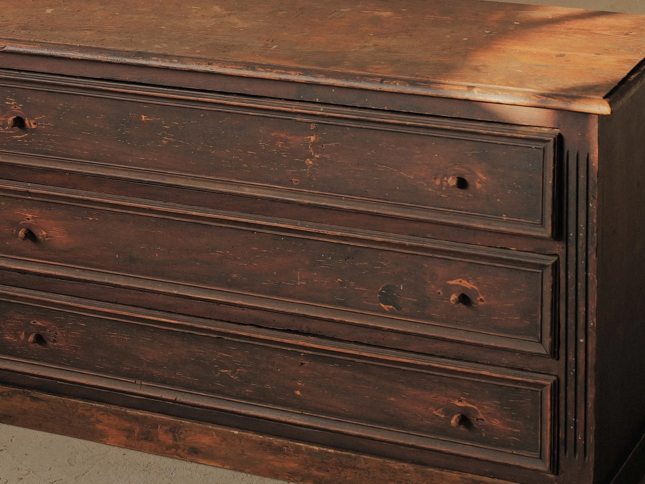20260216M-Commode-ancien-meuble-de-metier-ou-d-atelier-en-bois-massif-Vers-1900-4.jpg