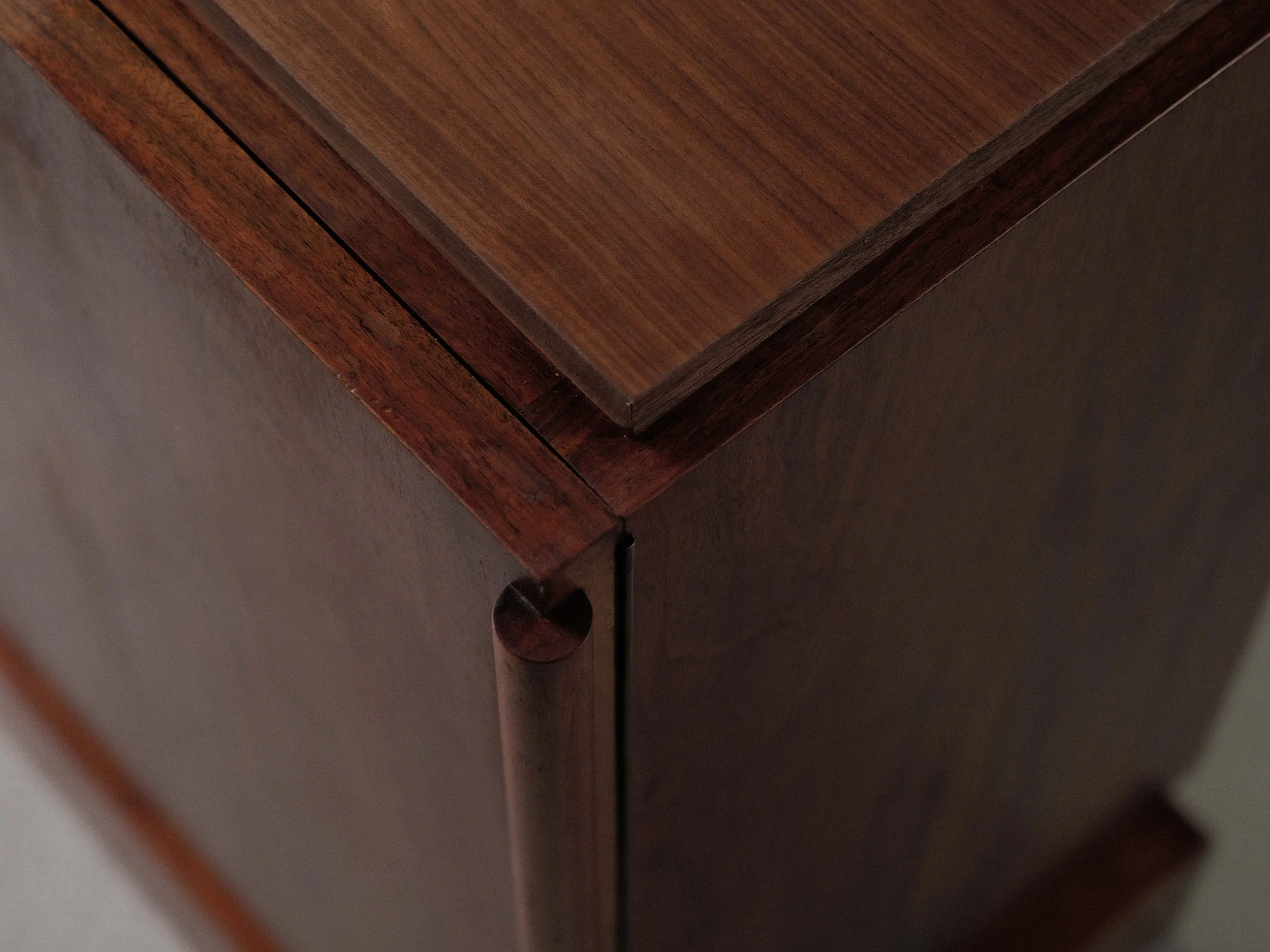 20251105M-buffet-art-deco-placage-de-noyer-France-vers-1930-17.jpg