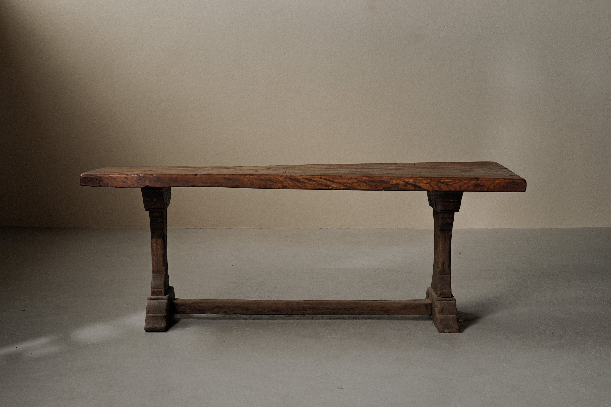 20250630T-table-monastere-chene-massif-1900-3.jpg