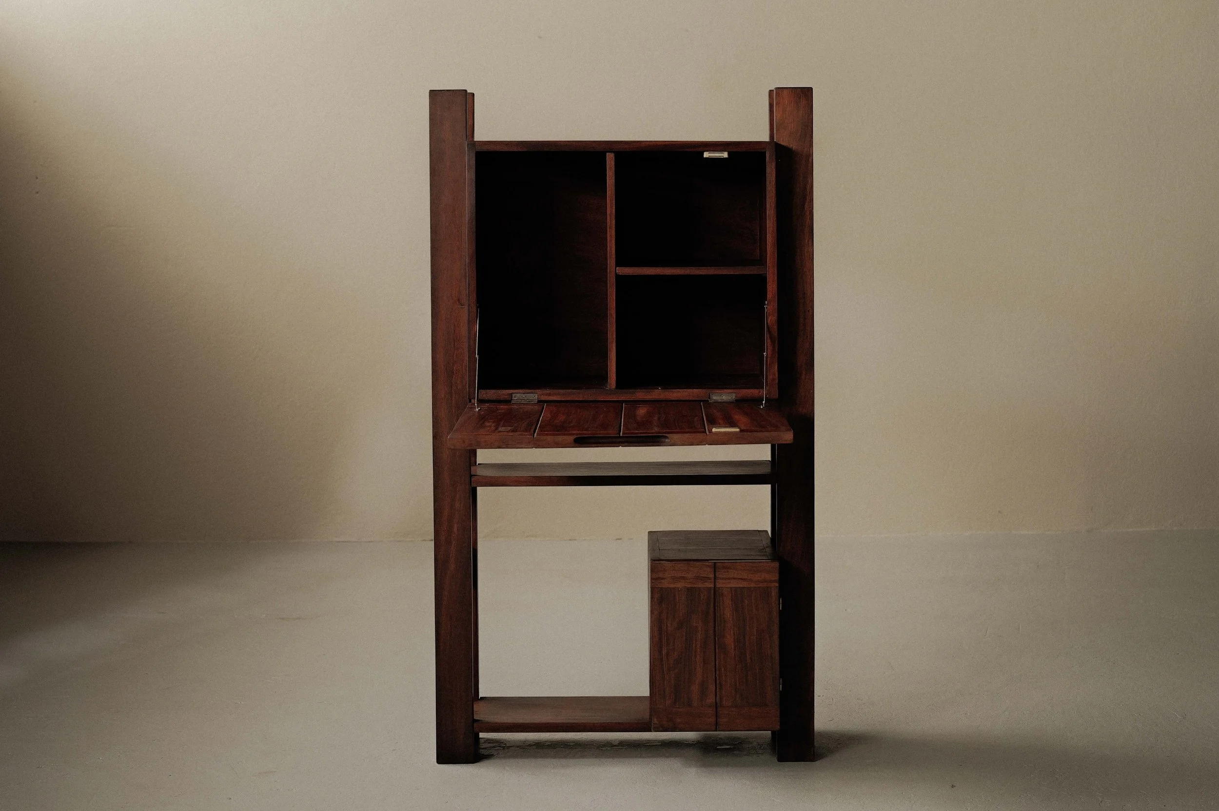 20250310M-secretaire-travail-d-architecte-bois-massif-circa-1980-12.jpg