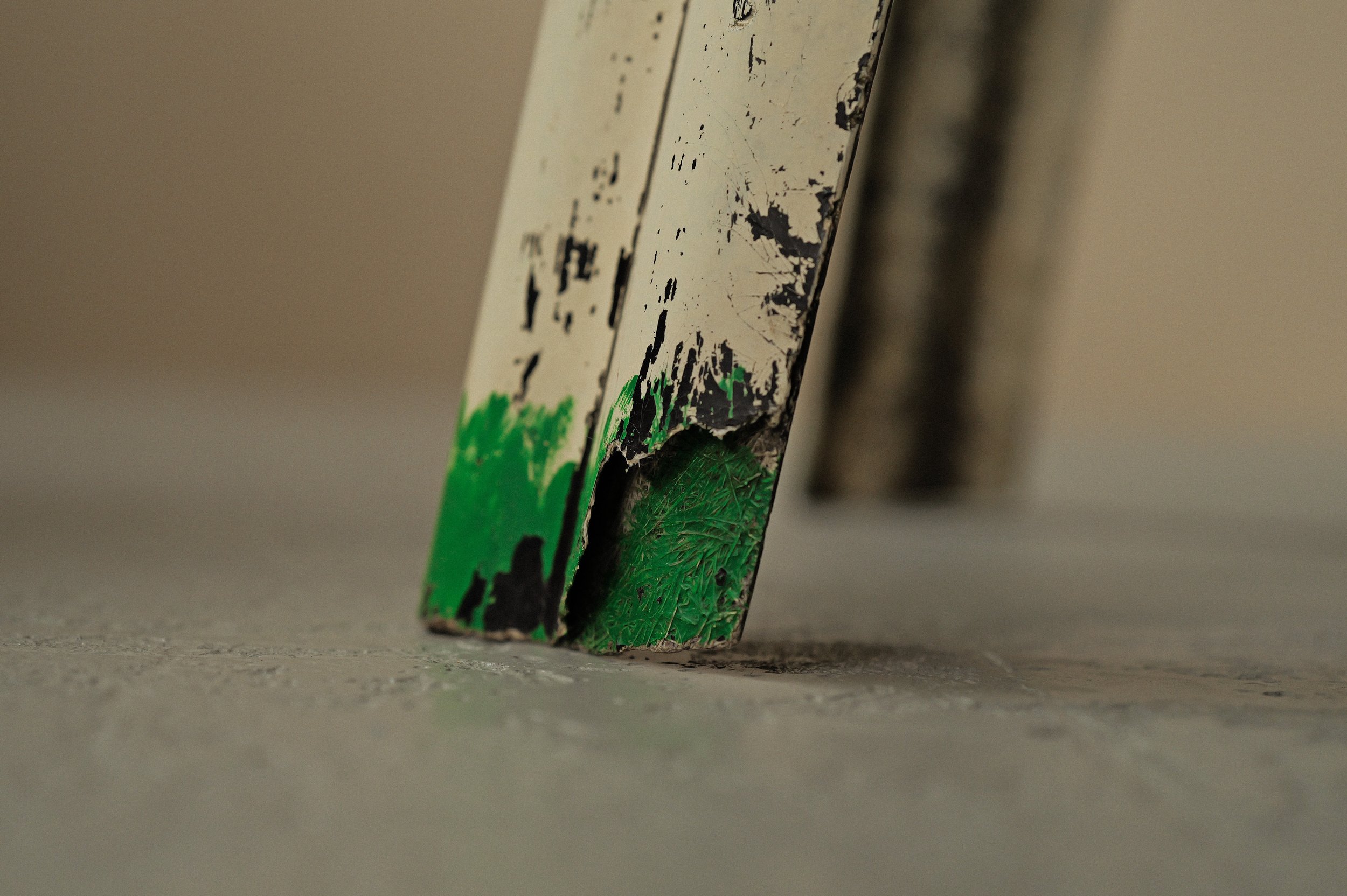 20250512A-chaises-patrick-Gingembre-fibre-de-verre-1970-16.jpg