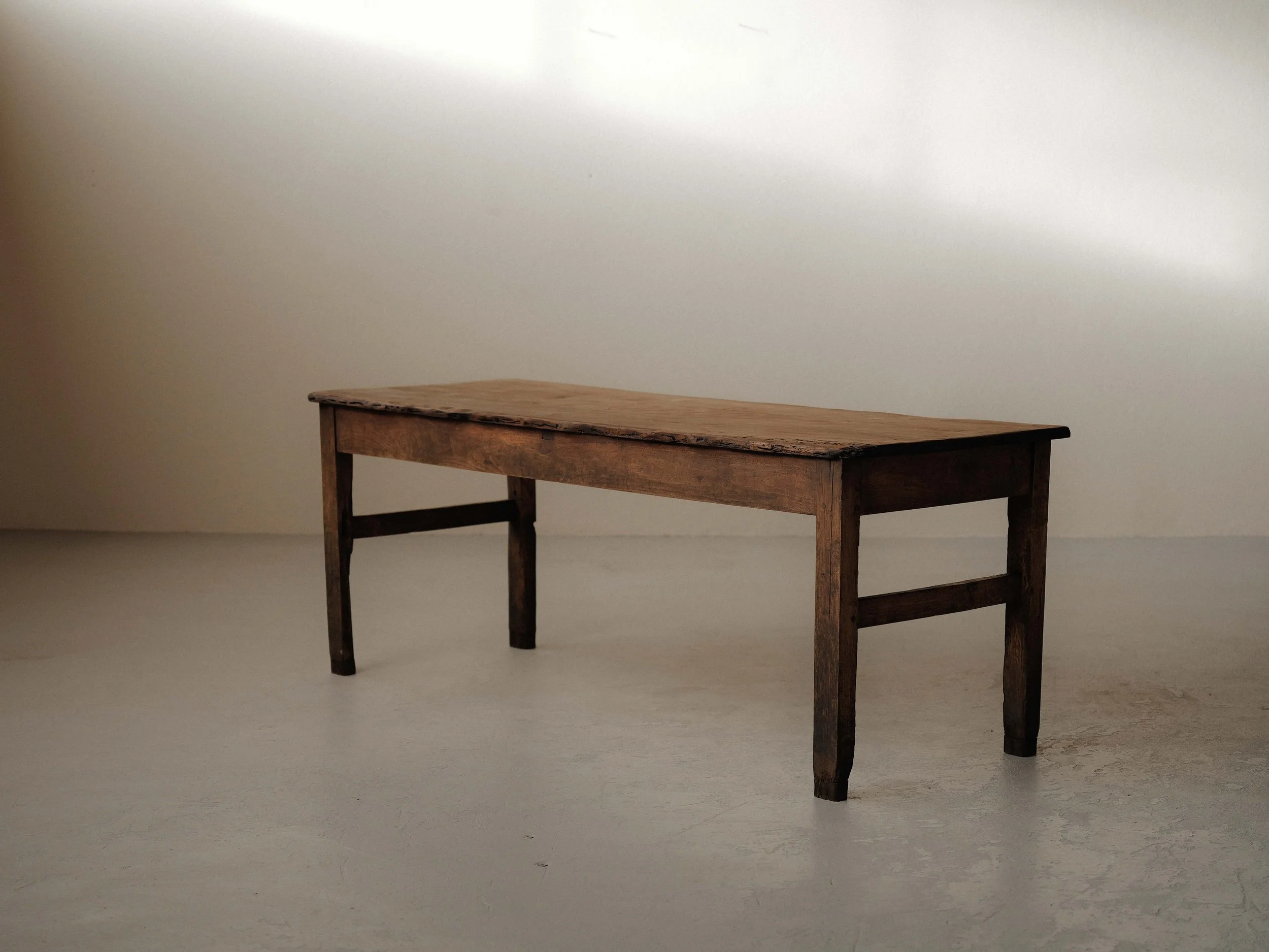 20251126T2-table-de-ferme-bois-massif-auvergne-1900-12.jpg