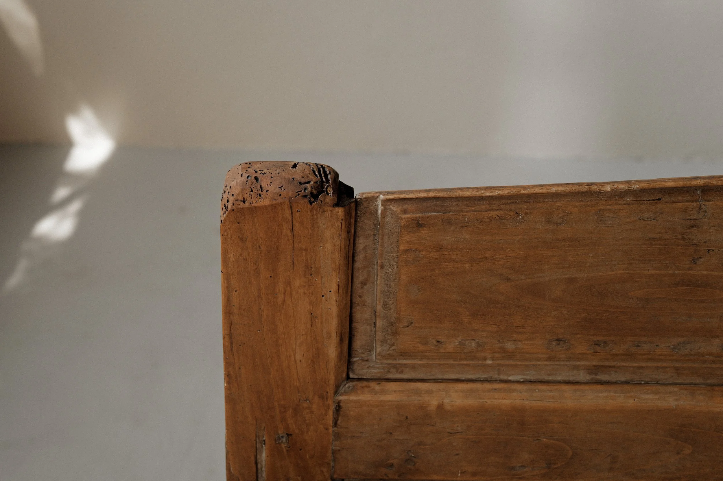 20250228A5-Banc-coffre-art-populaire-Catalogne-1800-14.jpg