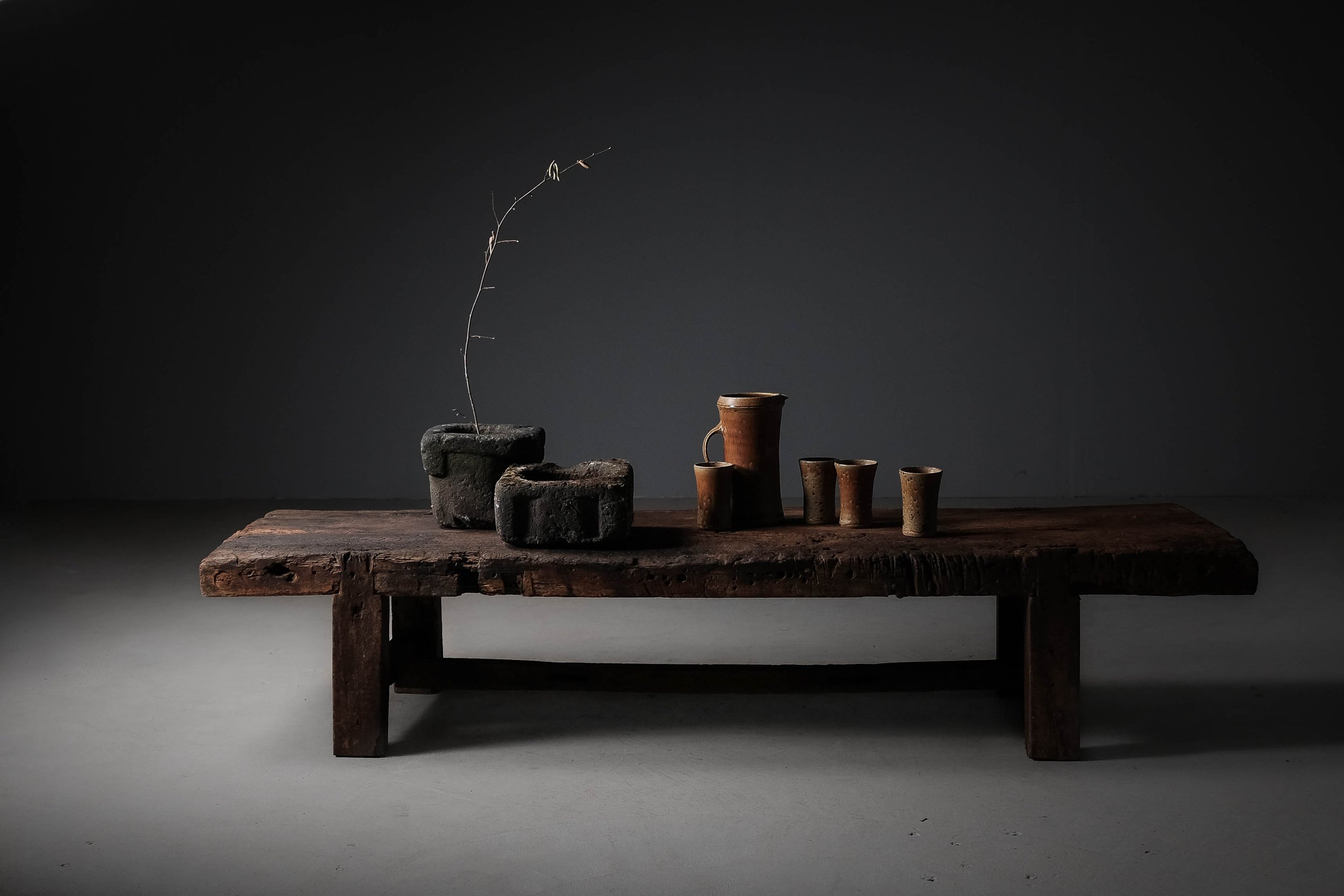 1-table-basse-primitive-1950.jpg