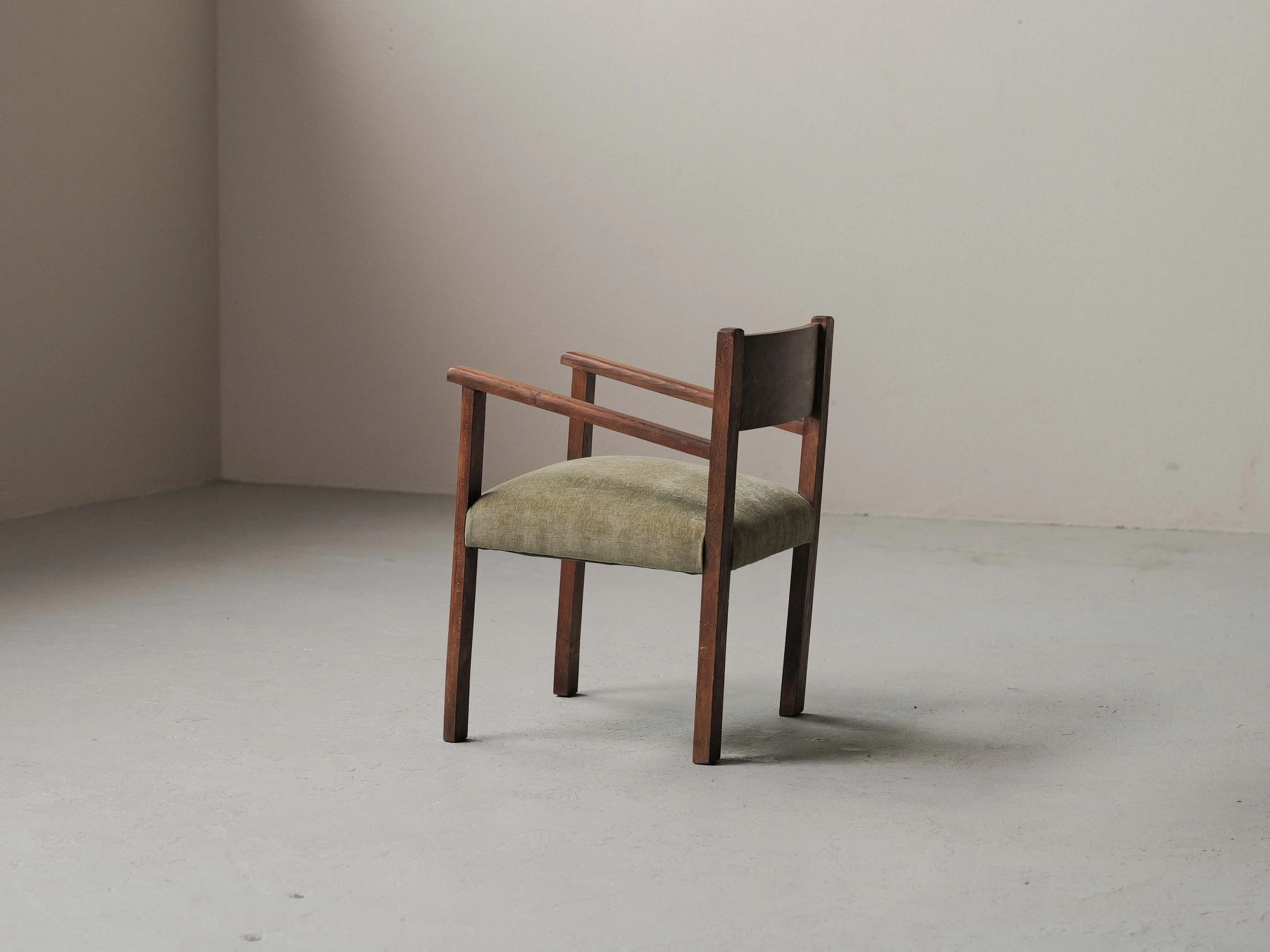 20260421A3-fauteuil-moderniste-bois-massif-et-tissu-france-vers-1950-7.jpg