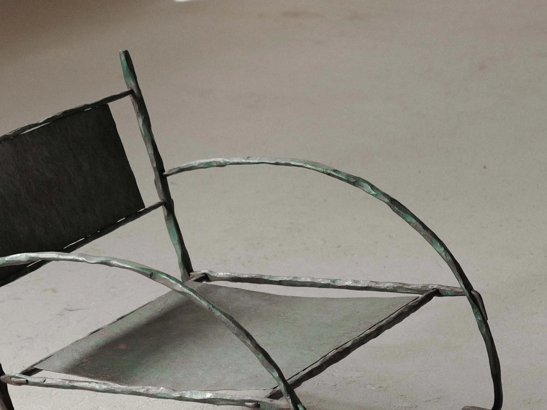 20260612A-fauteuil-en-fer-forge-travail-artisanal-Vers-1960-1970-14.jpg