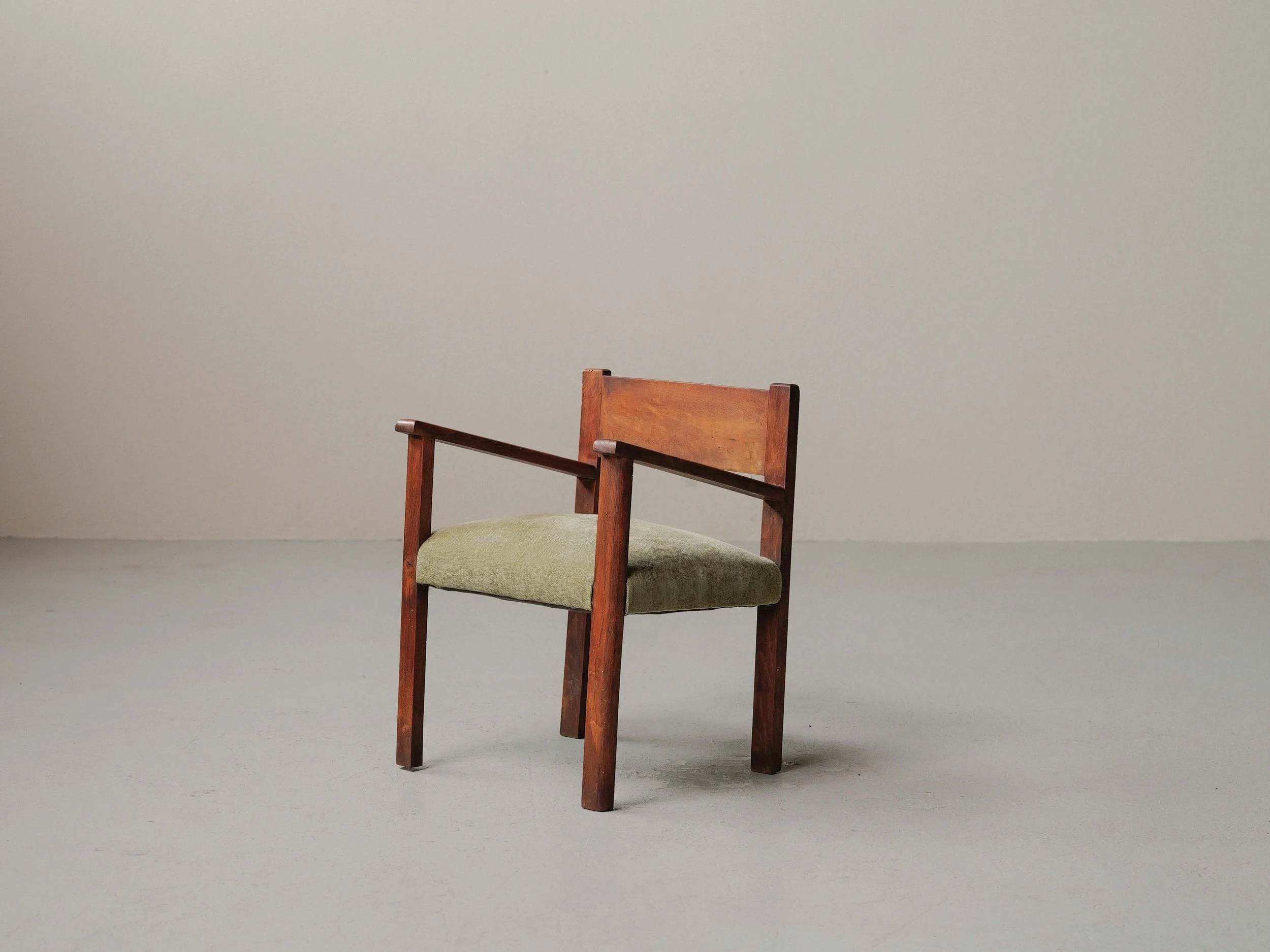 20260421A3-fauteuil-moderniste-bois-massif-et-tissu-france-vers-1950-3.jpg