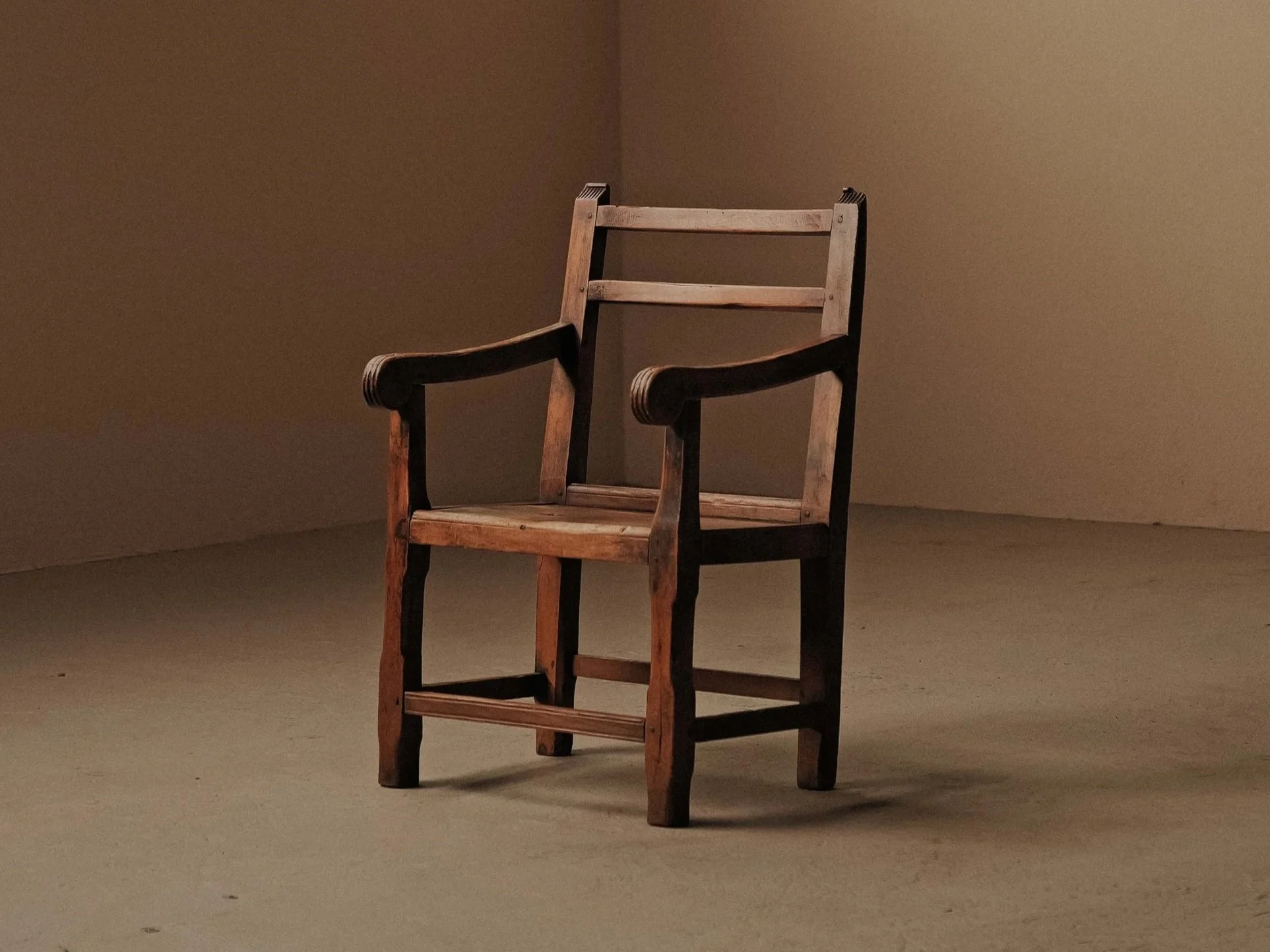 🔴  Fauteuil populaire alpin, Queyras, XIXᵉ siècle