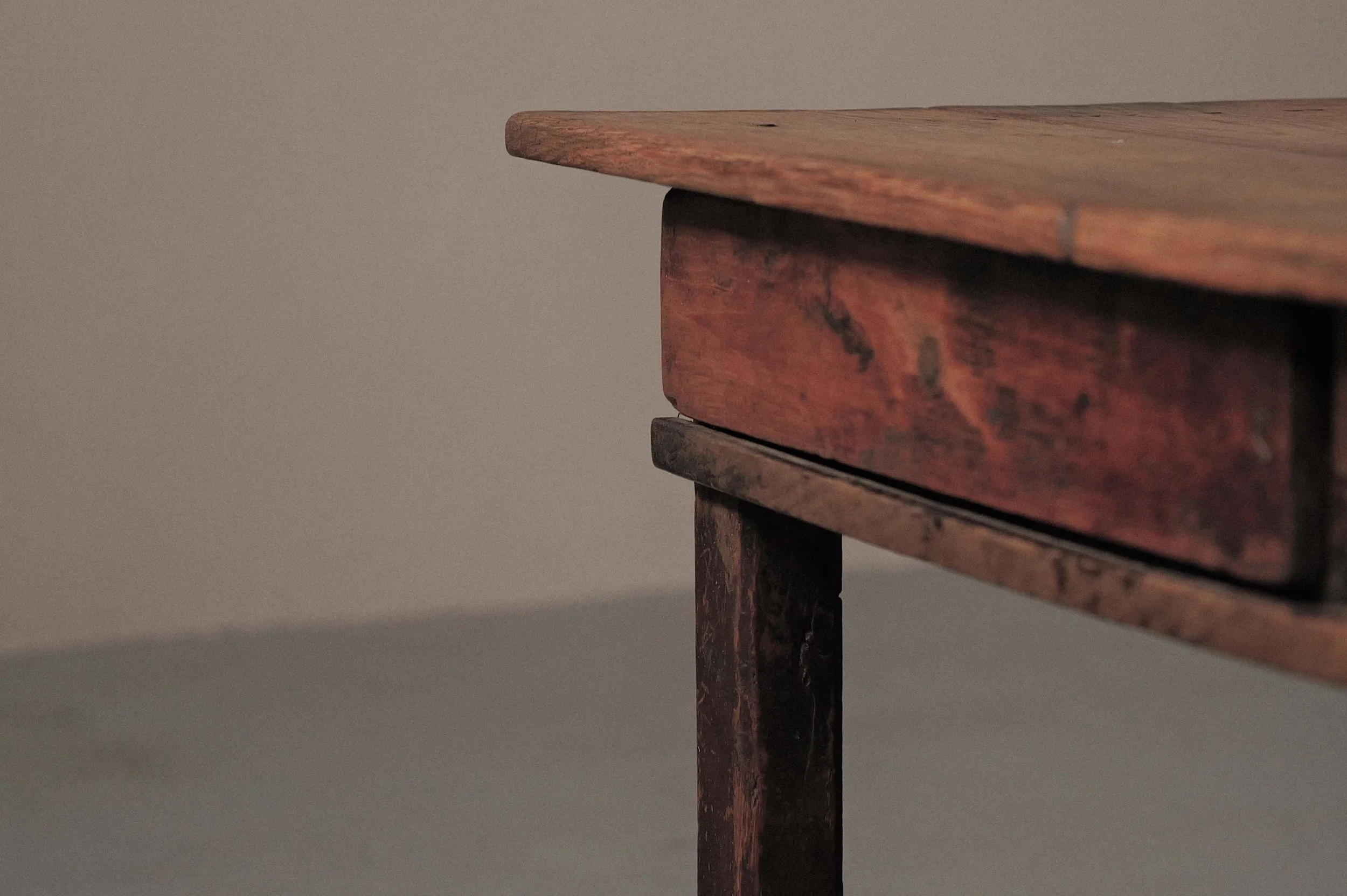 20260117T-table-de-ferme-en-bois-massif-auvergne-1900-3.jpg