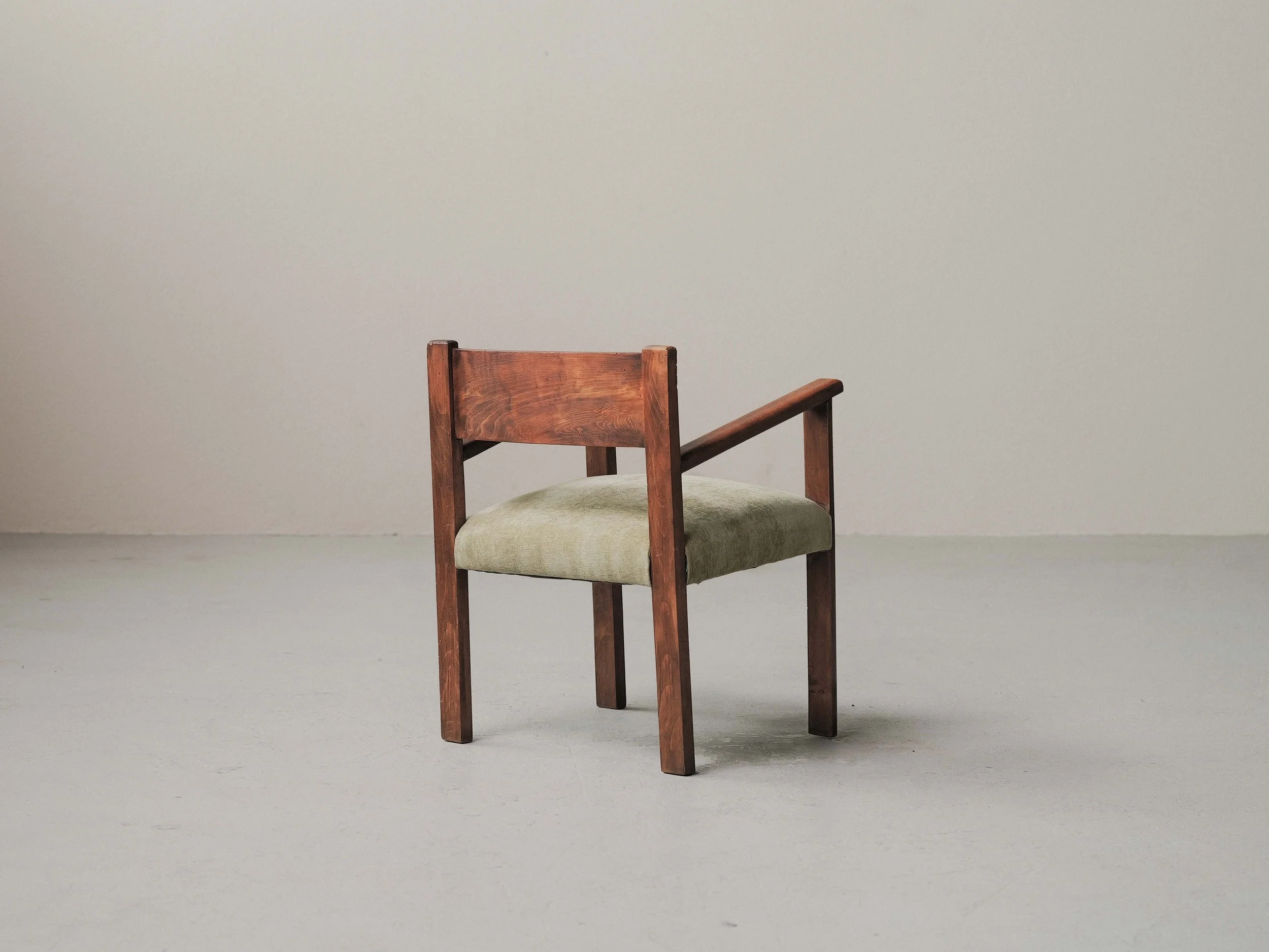 20260421A3-fauteuil-moderniste-bois-massif-et-tissu-france-vers-1950-9.jpg