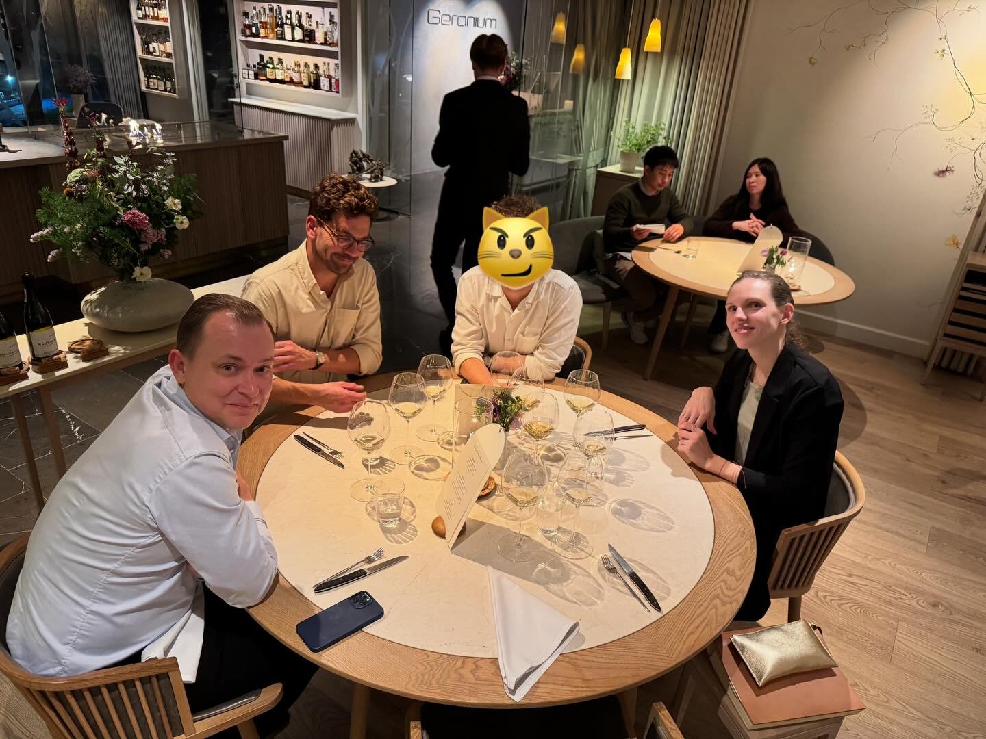 Juuuuulefrokost!! 🎄🎄🎄
Helt genial aften med verdens bedste hold i g&aring;r. Tak for, at I er hos mig, at I er s&aring; smadder s&oslash;de og sjove, og at I g&oslash;r det s&aring; overdrevet godt. Ooog, som I kan se, kan vi snart afsl&oslash;re 