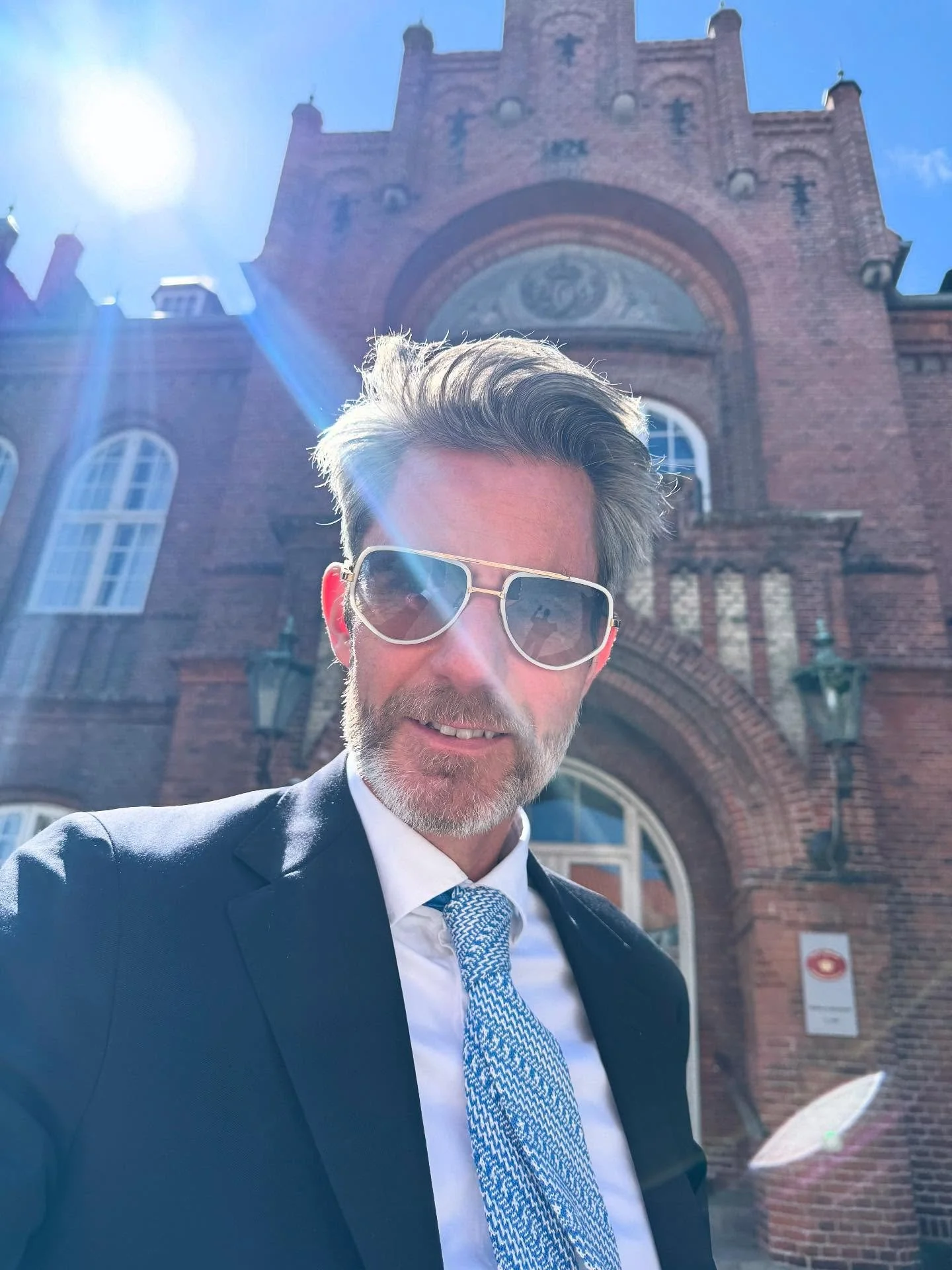 S&aring; slutter sidste arresbes&oslash;g p&aring; sommerferiens fjerde dag 🙄🤪😂, s&aring; nu tror jeg alts&aring;, at jeg vil tage hjem og skifte til klipklappere og f&aring; lidt sand mellem t&aelig;erne. Vi ses p&aring; den anden side ☀️❤️