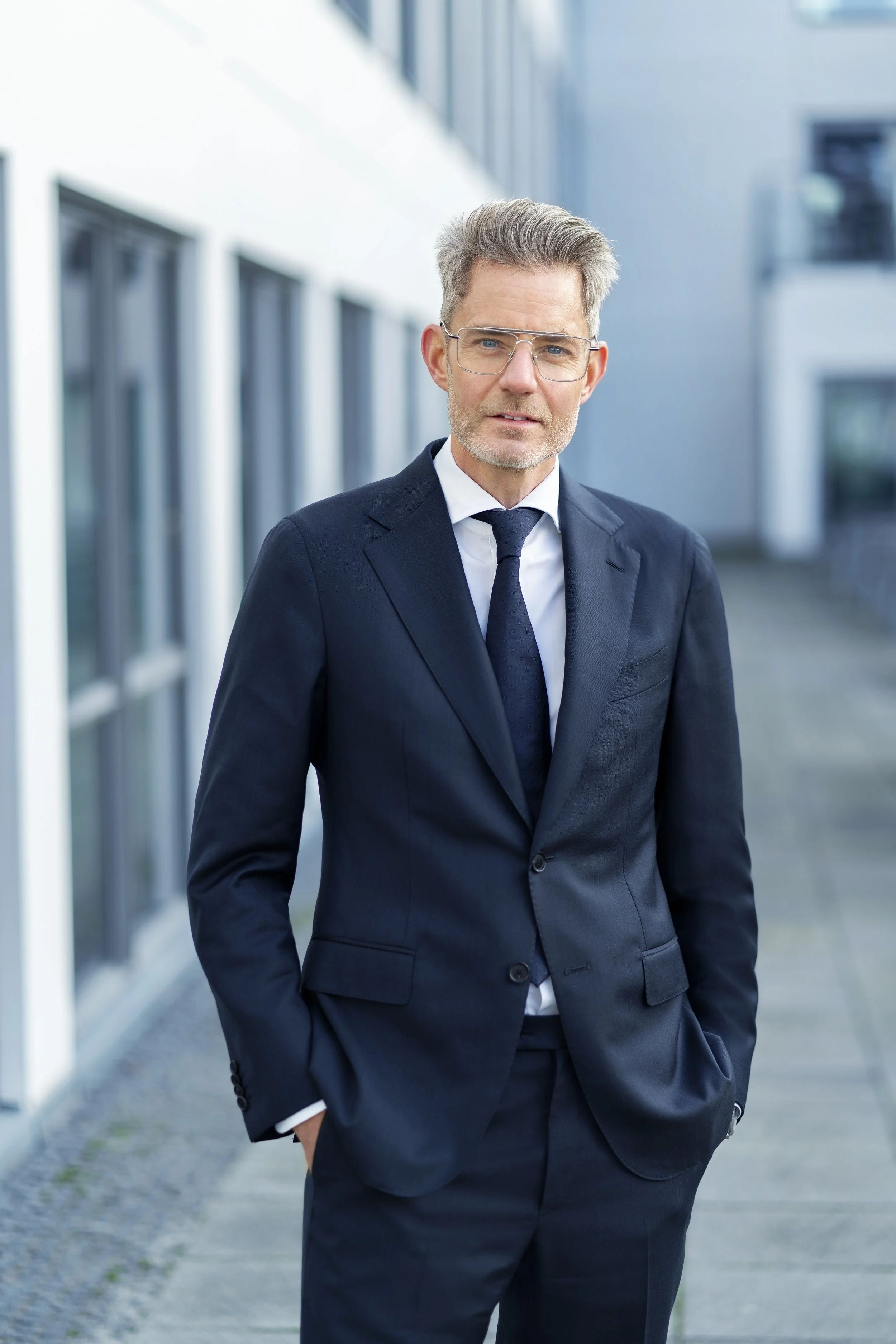 Anders Schønnemann, advokat (H)