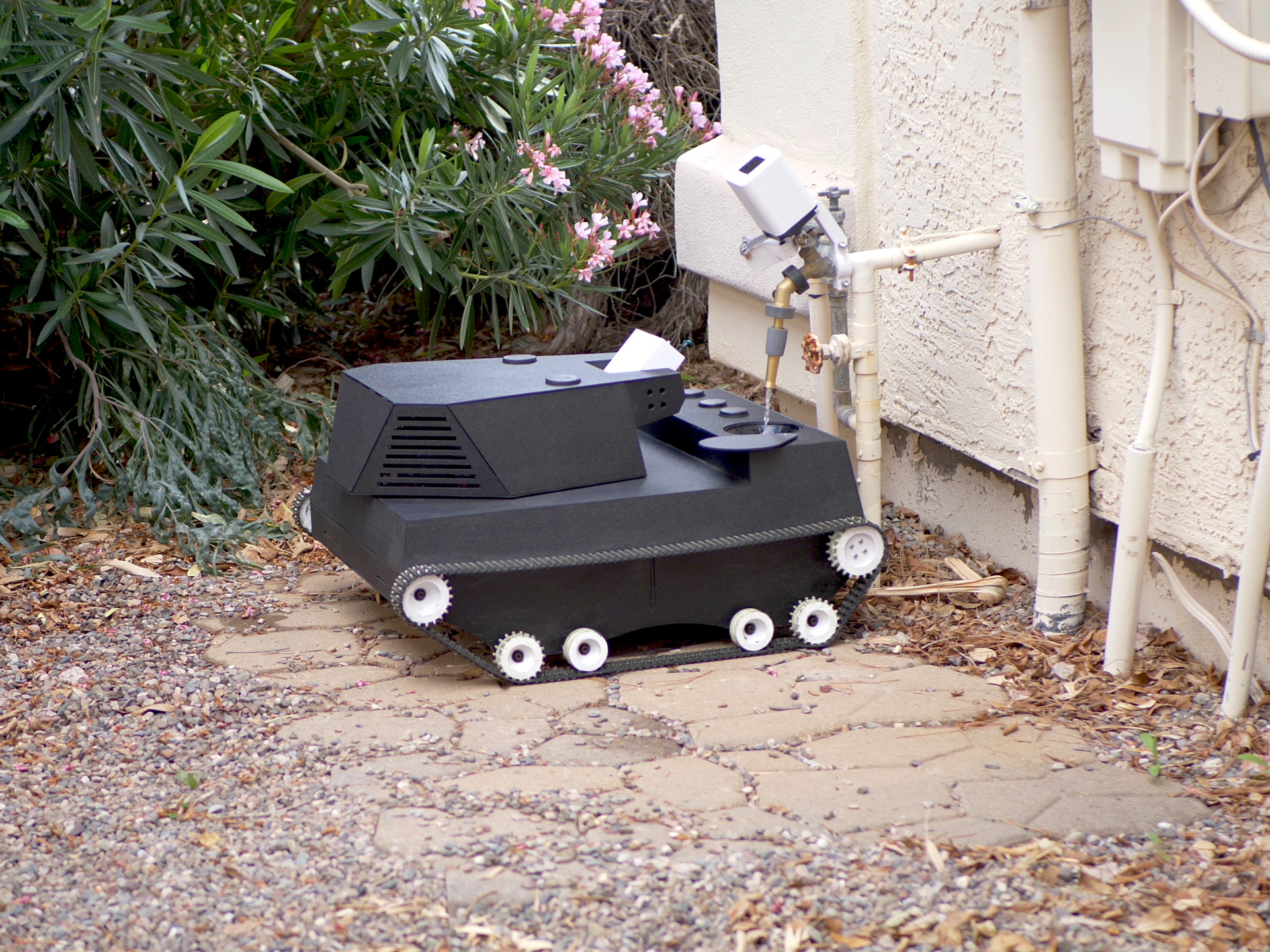 Yardroid - A mix of terminator & robotic lawn mower