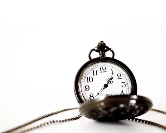 What Are the Differences Between Hypnosis and EMDR?