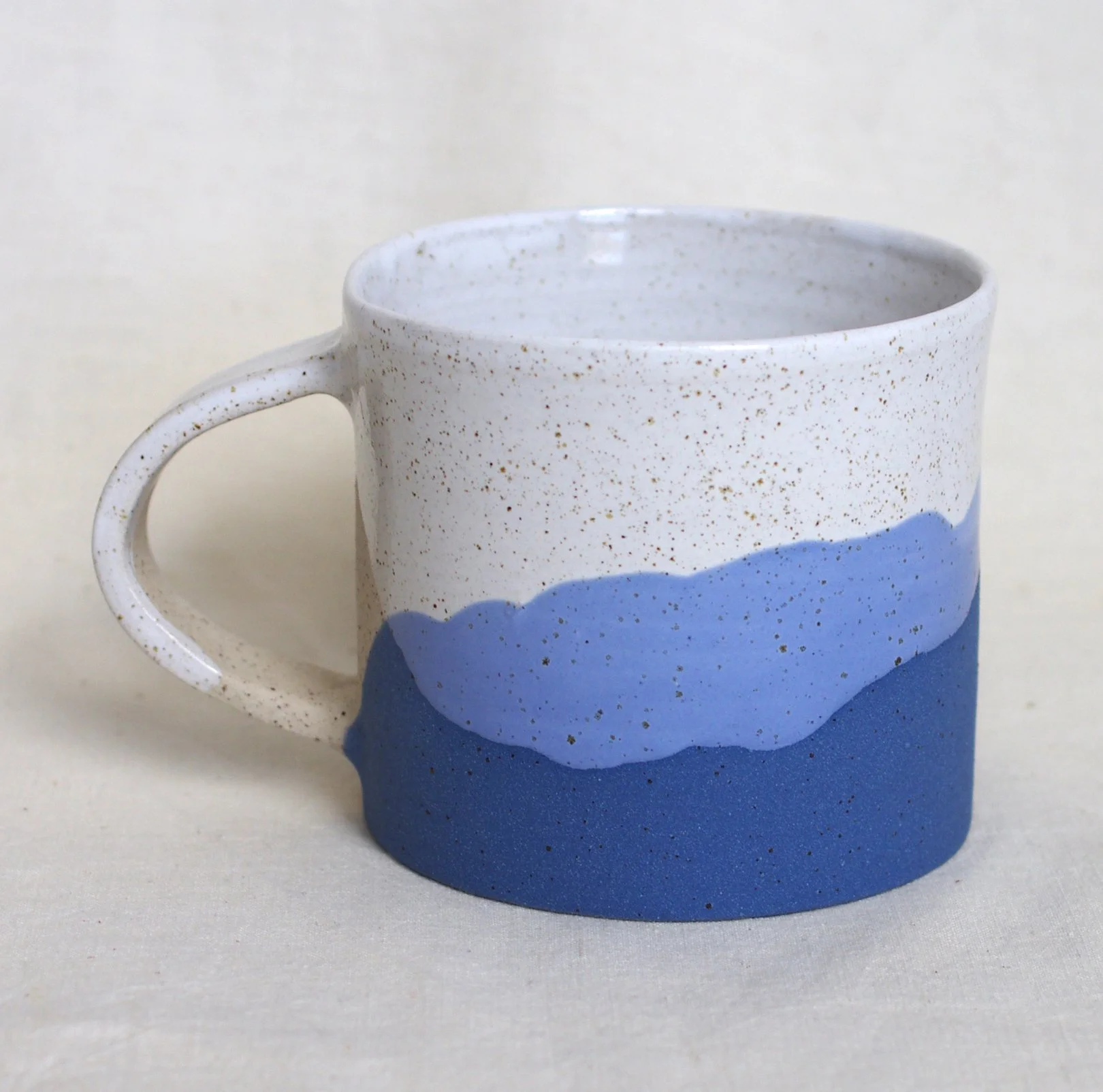 001-ToMo-mug-vagabond-5-penmarch.jpg